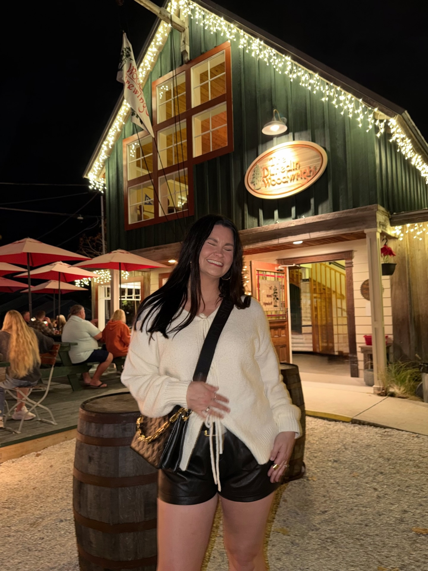 There’s a twinkle aboutcha @woodwrightbrewing ✨🌲🪵

___
Dunedin, Florida, downtown Dunedin, Woodwright Brewing Company, downtown Dunedin breweries