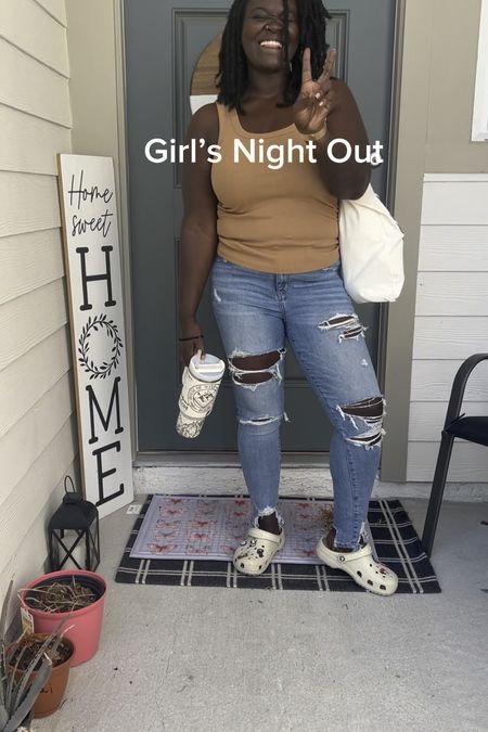 When is a girl’s night of #paintwithatwist #acotar themed you dress casual but cute 

Gap
Girl’s night
Hollister 

#LTKMidsize #LTKSummerSales #LTKStyleTip
