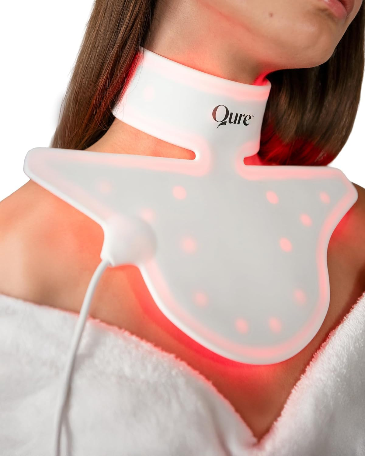 Qure Neck, Décolletage, Chest LED System, Red Light Therapy, 2 Wavelengths Red 633nm and Near-In... | Amazon (US)