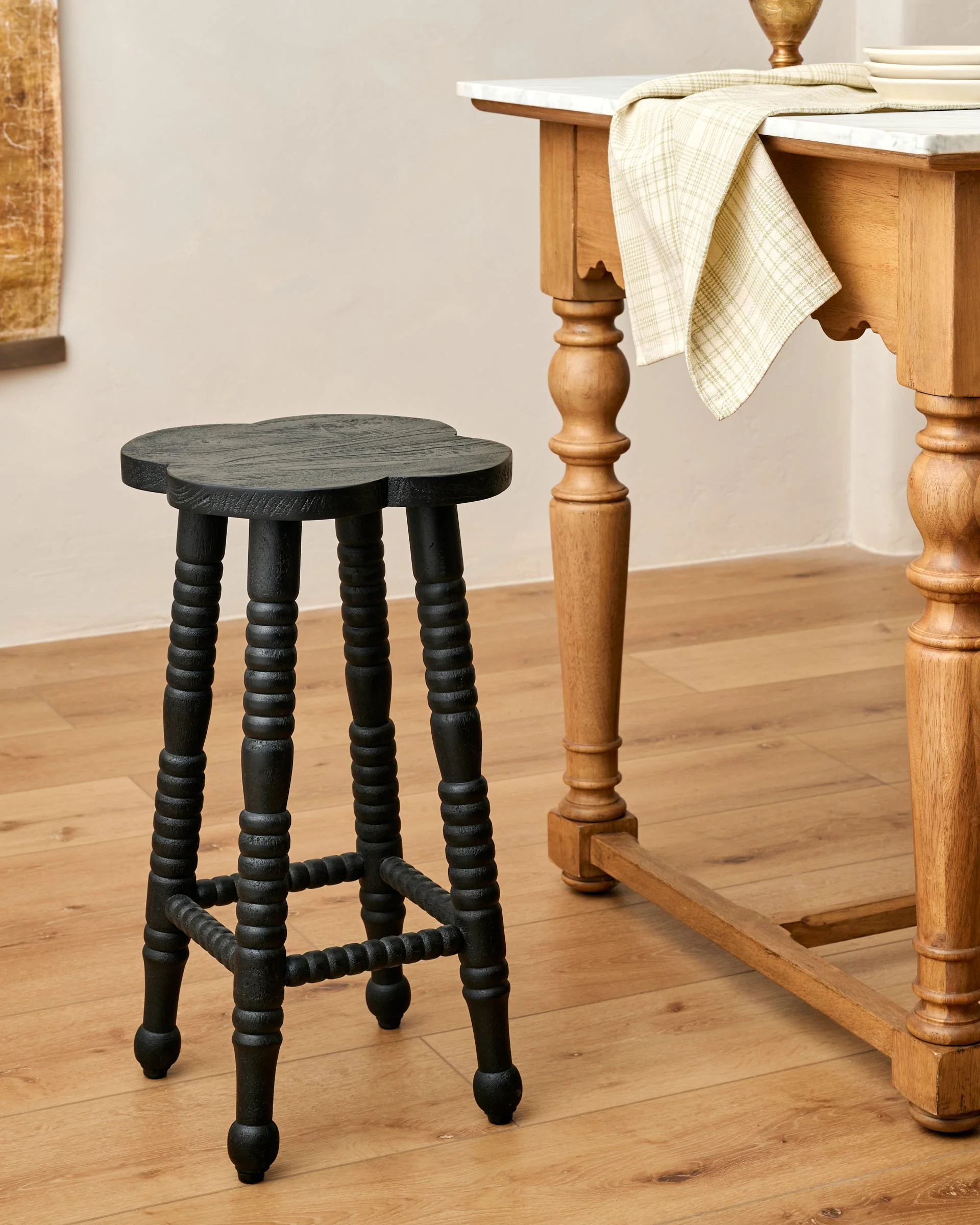 Jude Counter Stool | Magnolia