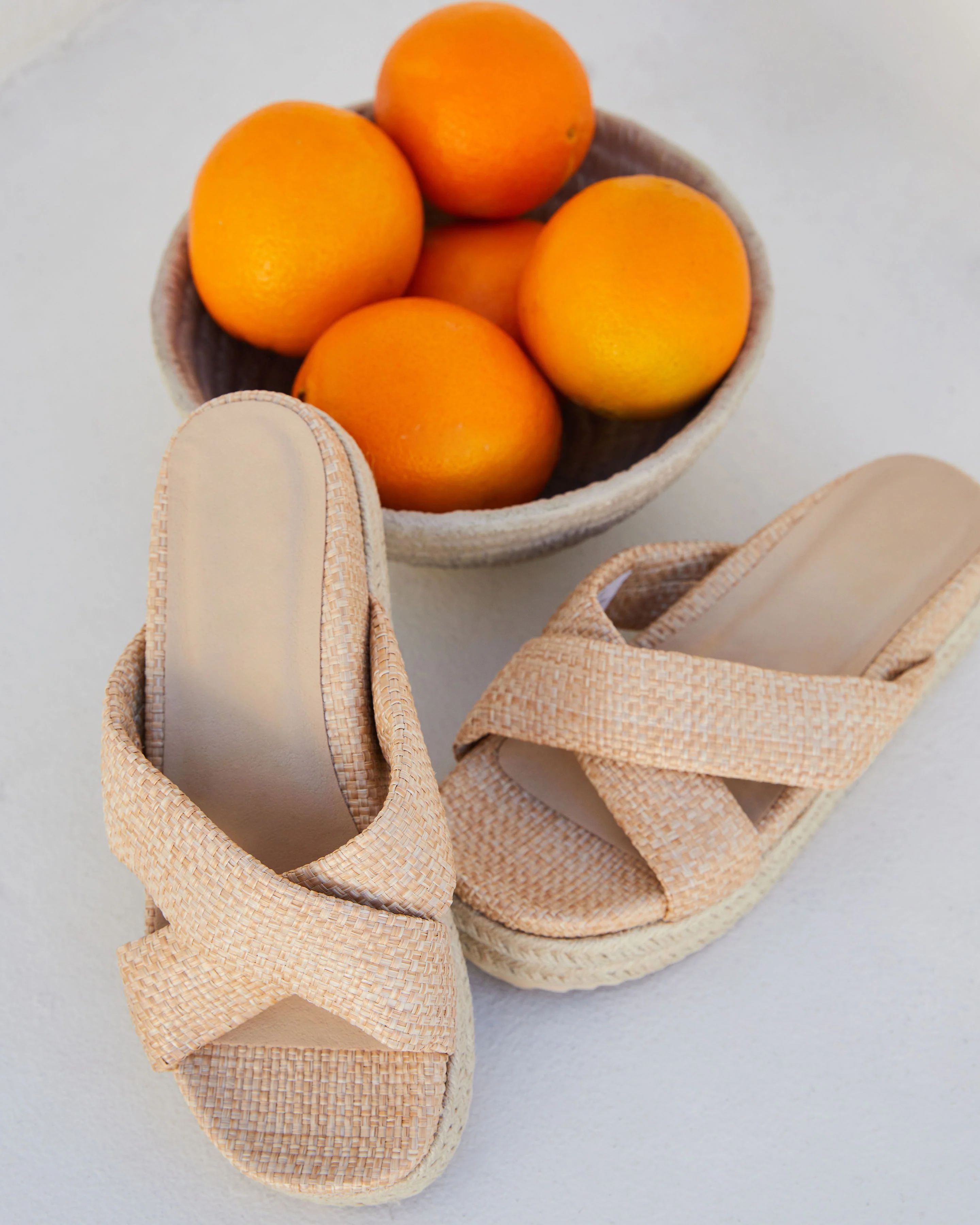 Resort Straw Crisscross Platform Sandals | VICI Collection