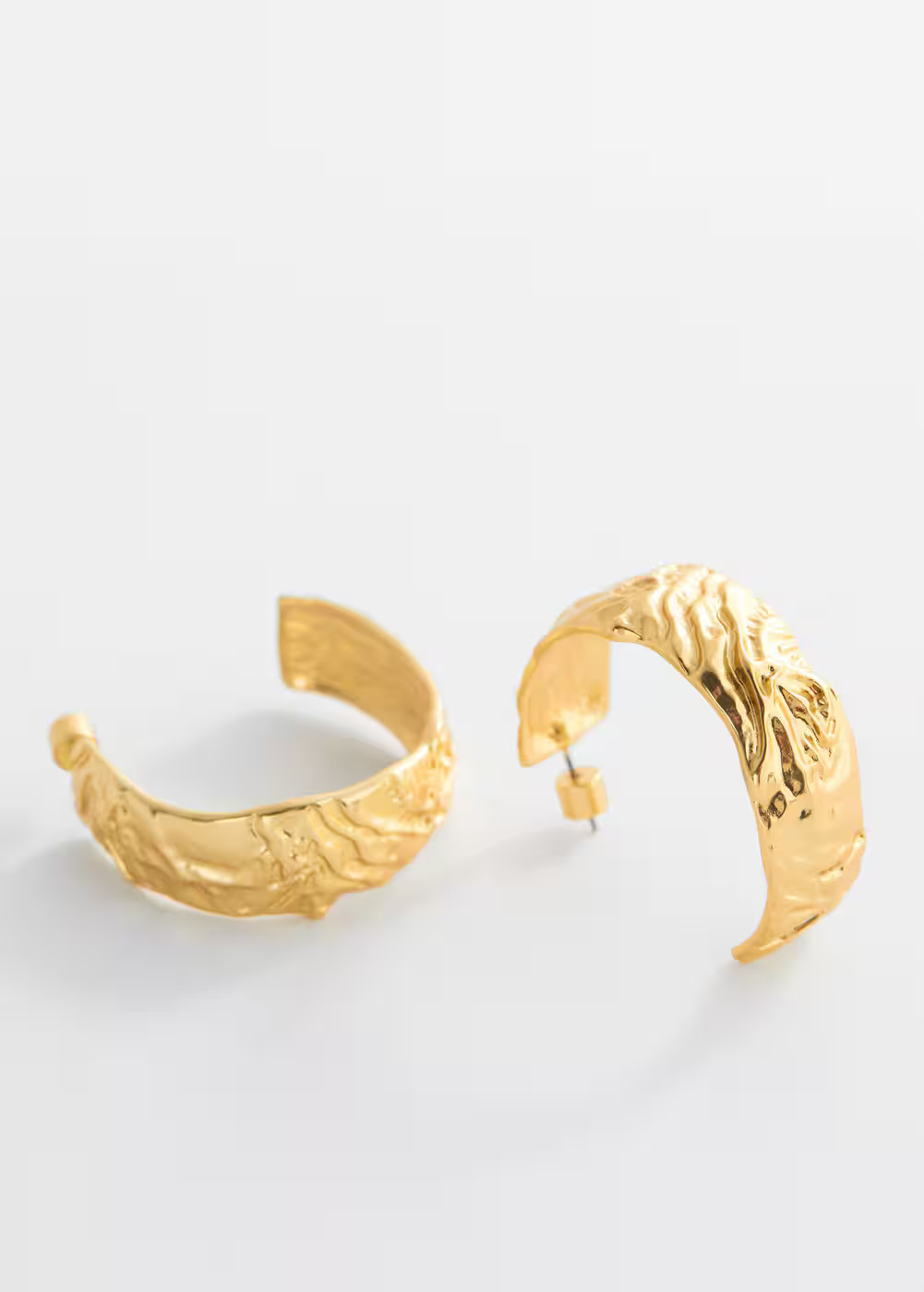Textured hoop earrings | MANGO (US)