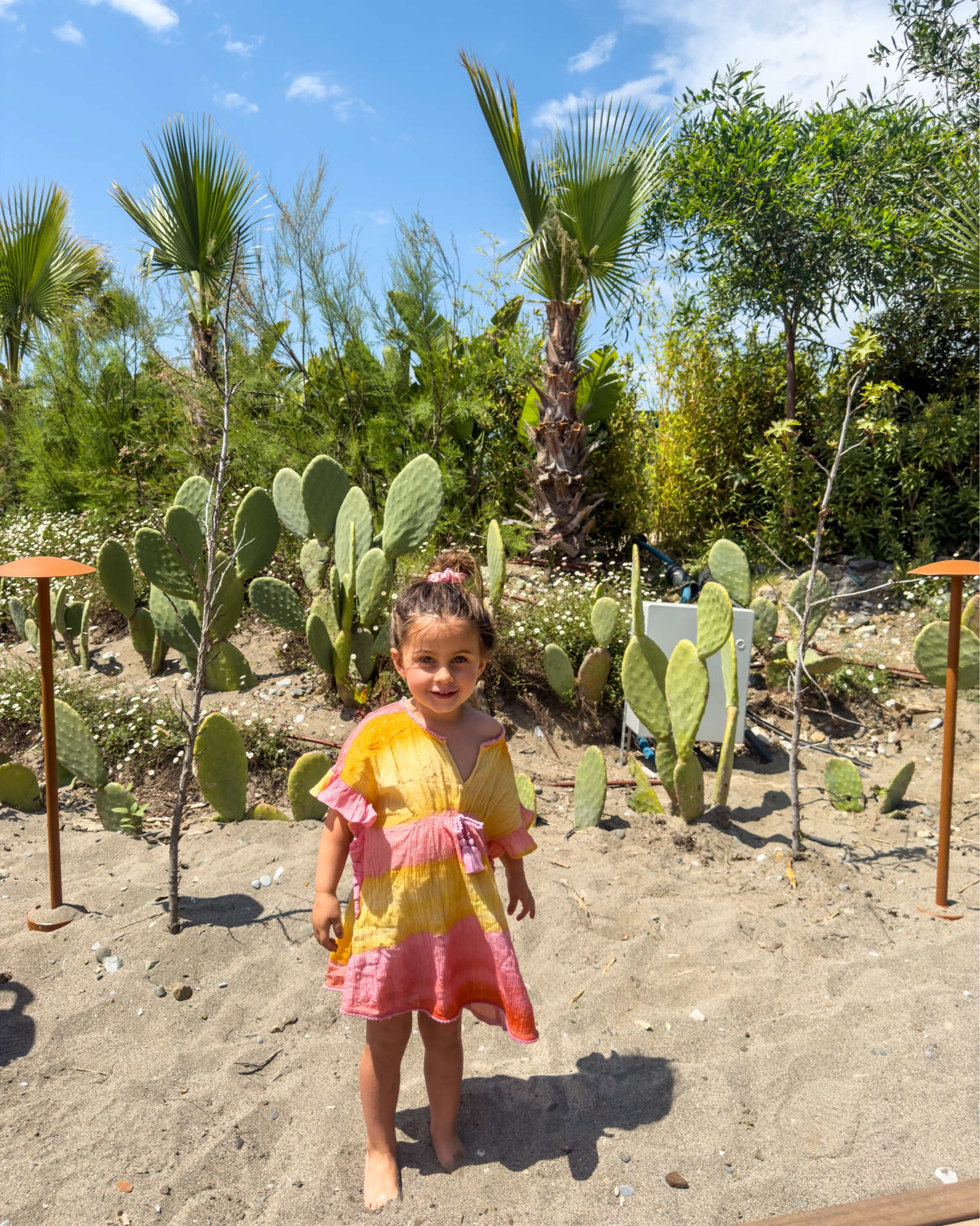 Ada summer lovin’ 🌞🌷🌻🌵

Monsoon do the best kiddies holiday clothes! This little kaftan is sold out but I’ve linked some very similar! 


#LTKkids #LTKsummer #LTKspring