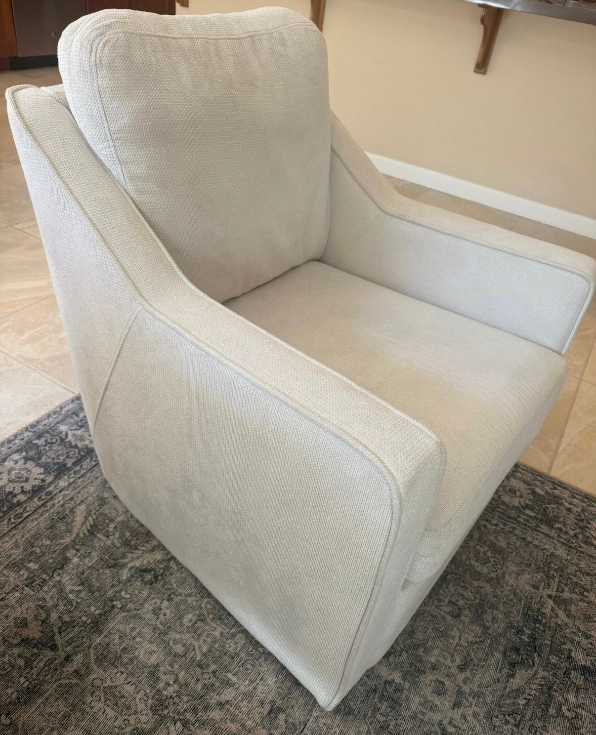 ✨ 60% OFF — can’t believe how many of you grabbed my new accent chair 🙌

part of the 5 days of deals — limited time

oversized, easy to clean + such a good high-end look for less
comes in so many colors too

don’t wait on this one — see it + more sale finds 🤍

#LTKdayinmylife #LTKHome #LTKSaleAlert


#LTKdayinmylife #LTKSaleAlert #LTKHome