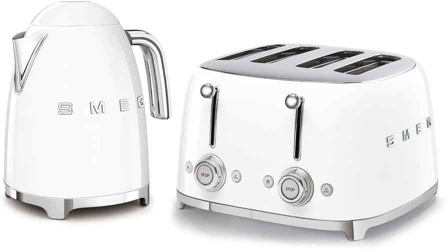 Smeg 50’s Style Retro Range Breakfast Set, 1.7L 3000W Kettle and Multi-Functional Control 4-Sli... | Amazon (UK)