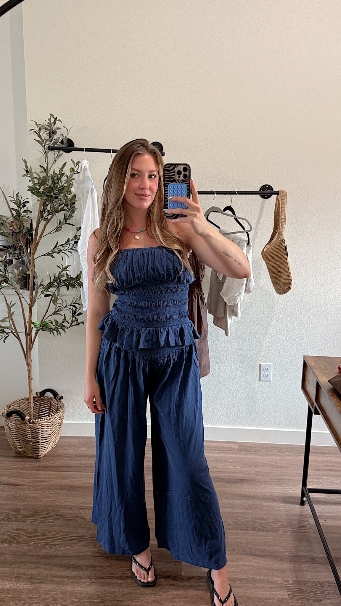 I’m 510 wearing a small in set!