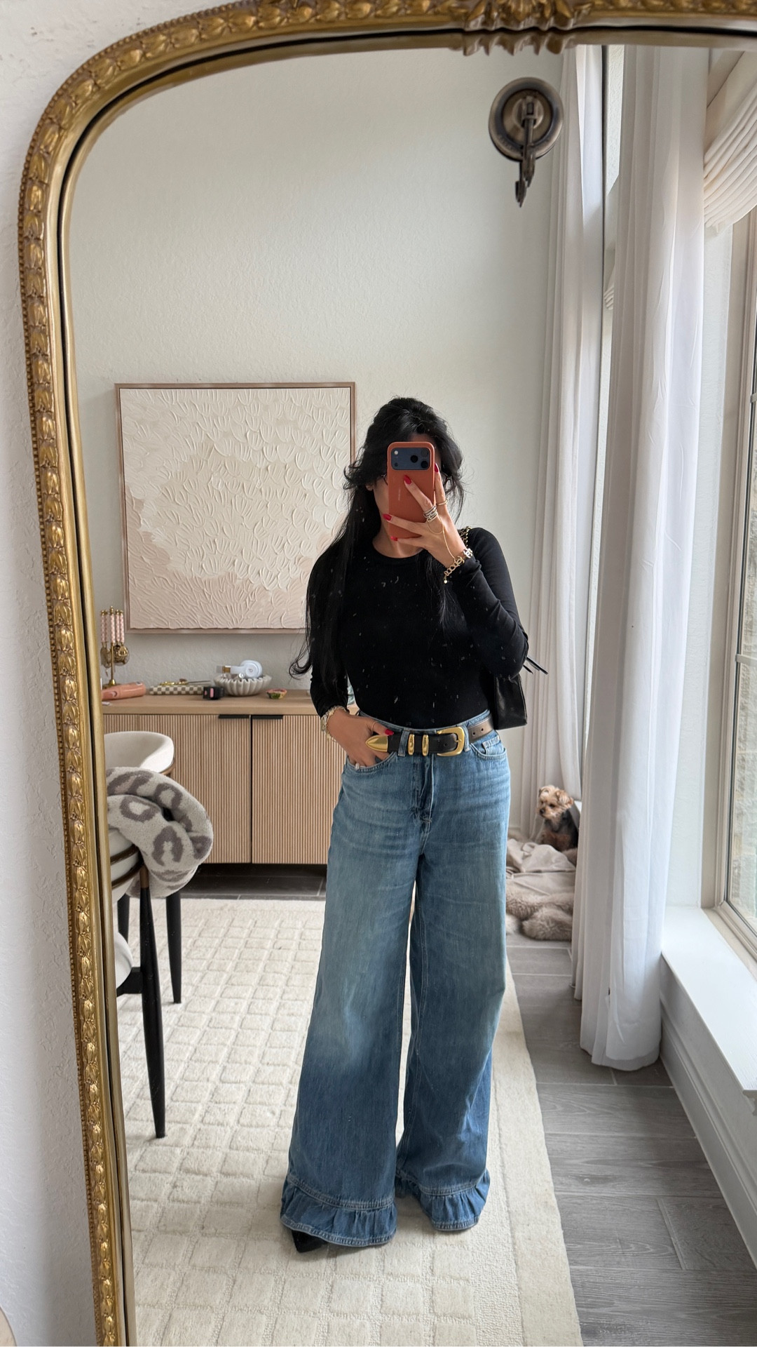 Wearing size small in body suit
Size 25 in jeans - they run big so size down 

#LTKootd #LTKgrwm #LTKPetite