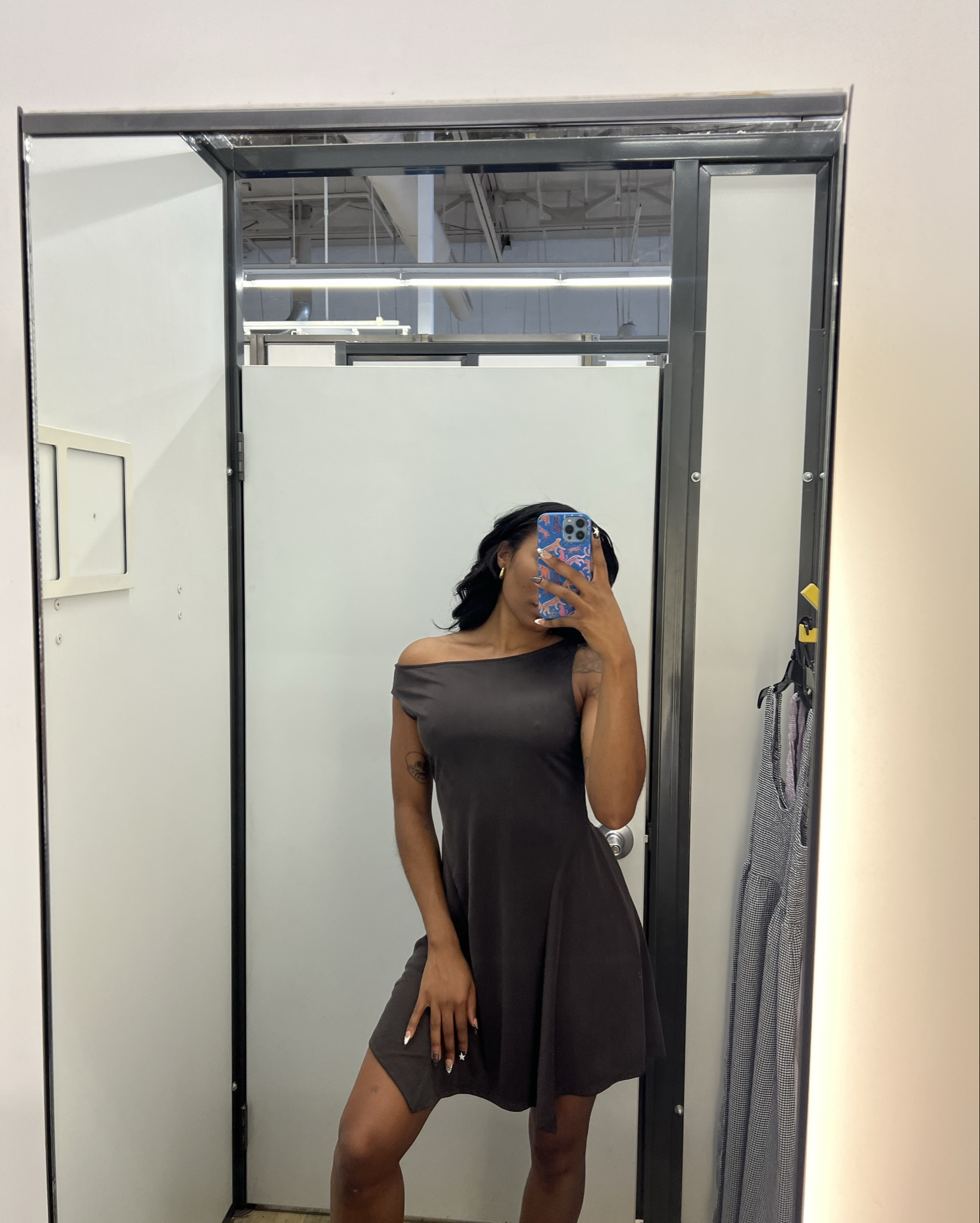Off the shoulder dress. So cute from Old Navy 