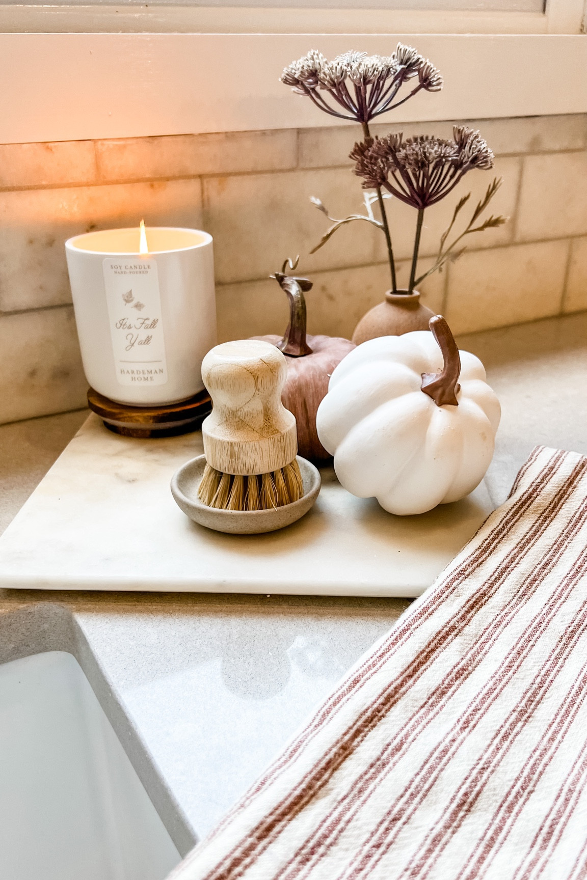 Fall kitchen decor #fall #falldecor #kitchendecor 

#LTKSale #LTKSeasonal #LTKhome