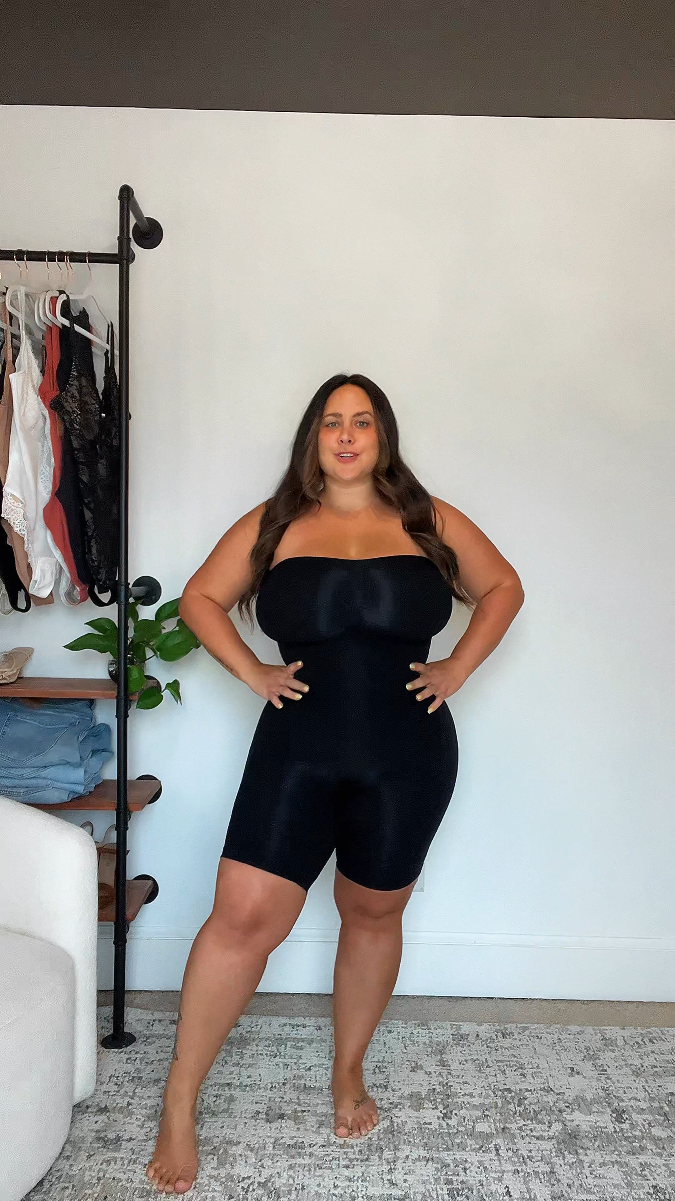 Strapless one piece Shapewear, comes with removable straps and has a gusset. 

Size 14-16 wearing an XL 
Dress is a size L

#shapewear #strapless #size14 #size16 

#LTKMidsize #LTKFindsUnder50 #LTKStyleTip