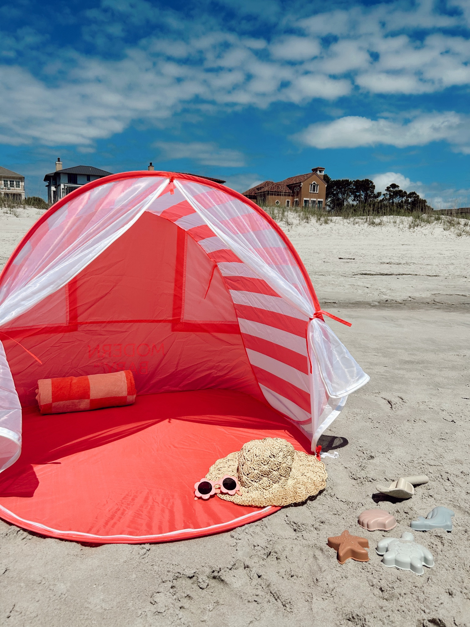 the perfect beach set up for your baby or toddler ☀️ 

#beach #beachday #beachbaby #toddlergirl #toddler #summer #summertime #beachtent #beachtoys #siliconetoys #beachhat #sunnies #beachtowel #kids #beachy #coastal #coastalkids

#LTKFindsUnder50 #LTKSwim #LTKKids