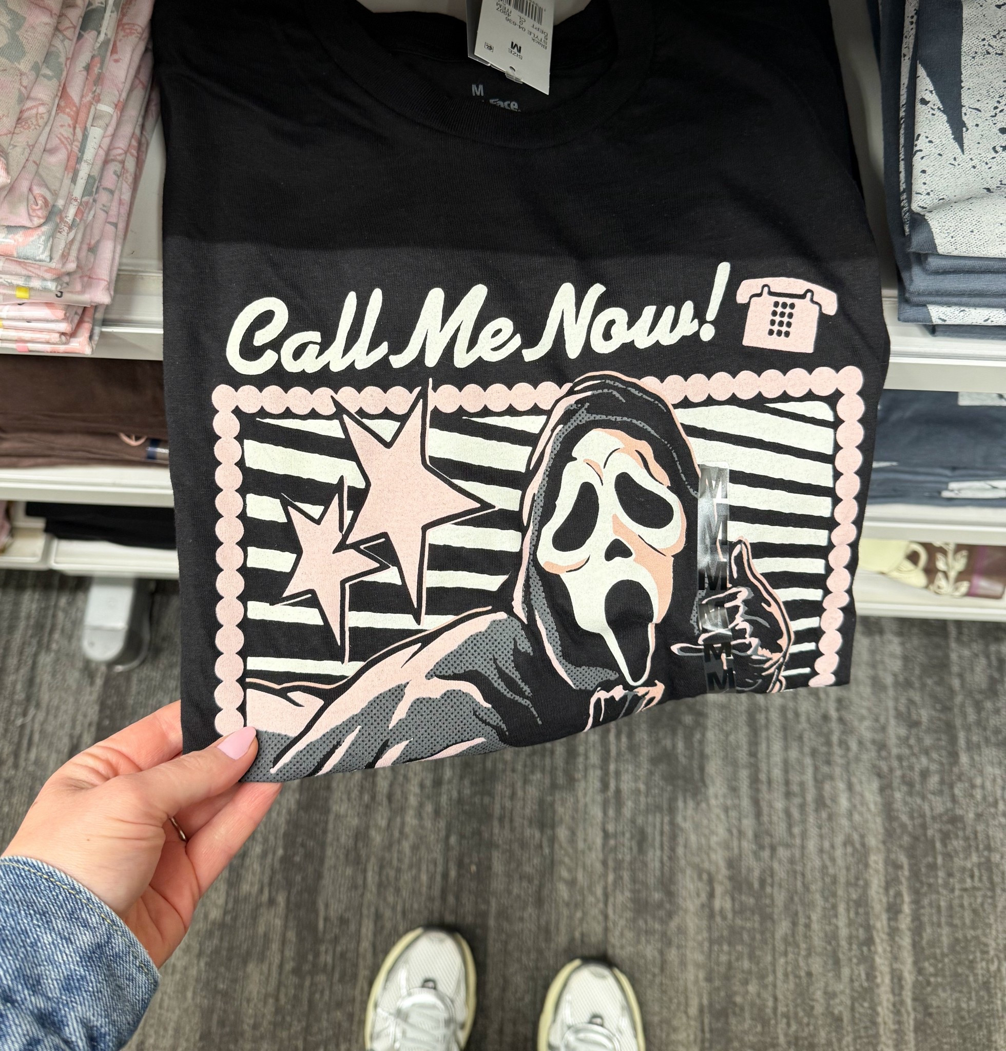 New $12 graphic tee for women 

@Target 
#targetstyle #targetfinds #graphictee 

#LTKMidsize #LTKdayinmylife #LTKootd