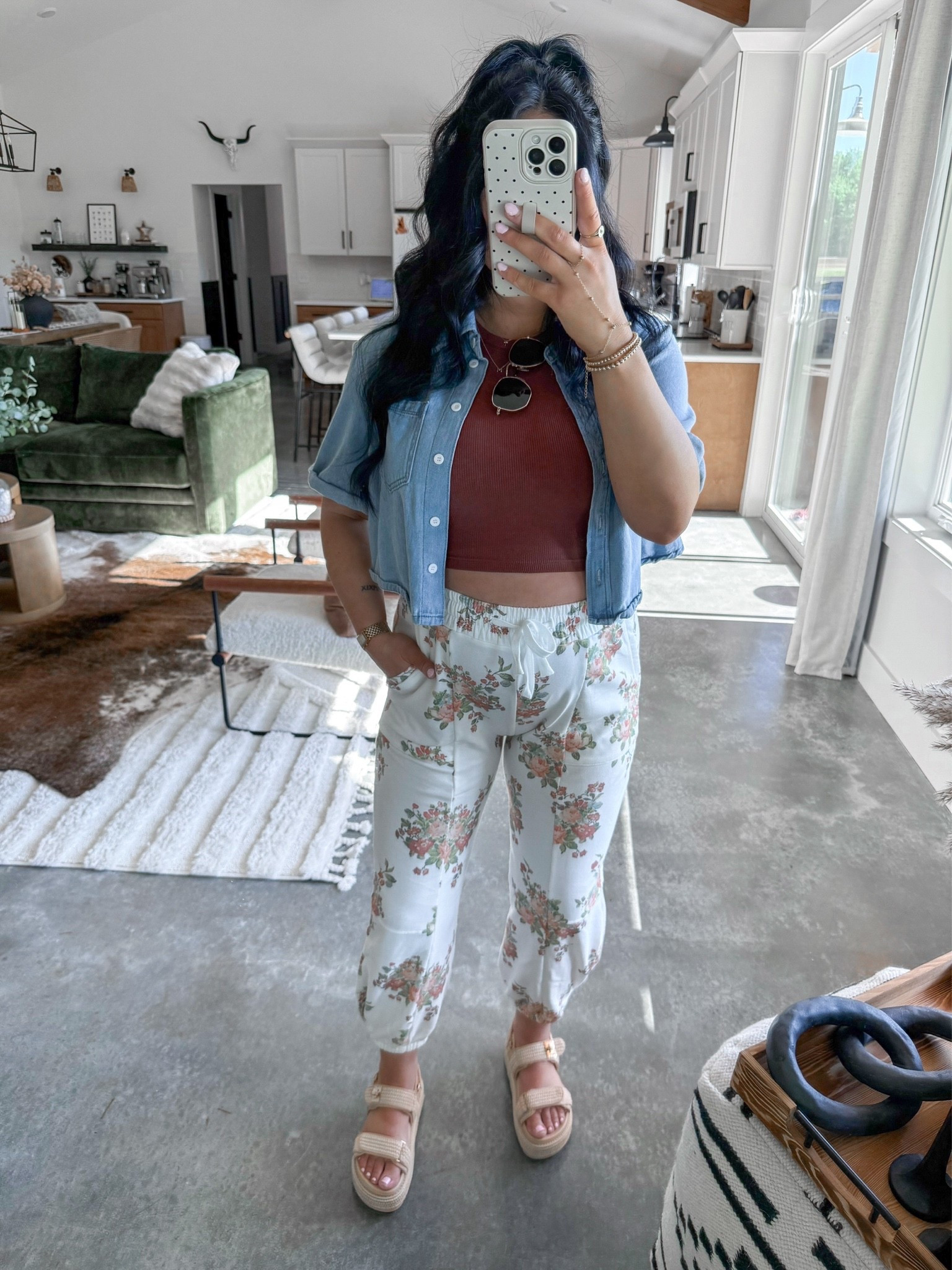 Comfy Bump Friendly Outfit 🤍

Tank Top - xs (01# caramel option)
Denim Top - small (light blue option)
Sweatpants - small (03# apricot option)

Comfy & cute (& bump friendly too!) Shared these jogger sweatpants recently in the polka dot version and had to get the floral print for spring & summer! Love how lightweight they are and they come in so many print options!  Paired it with this rust colored tank top, this denim short sleeve cropped button down & my platform Steve Madden sandals!

#LTKBump #LTKootd
