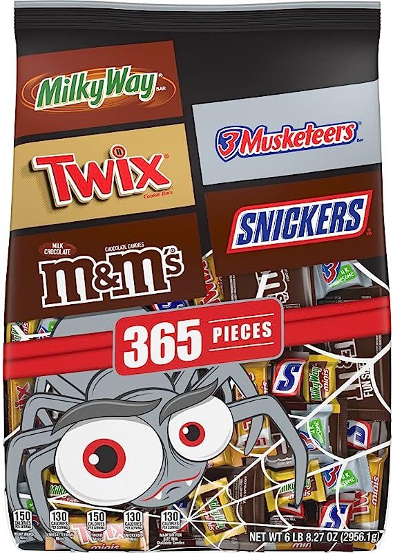 M&M'S, SNICKERS, TWIX, MILKY WAY & 3 MUSKETEERS Bulk Halloween Candy Assortment - 104.27oz/365ct | Amazon (US)