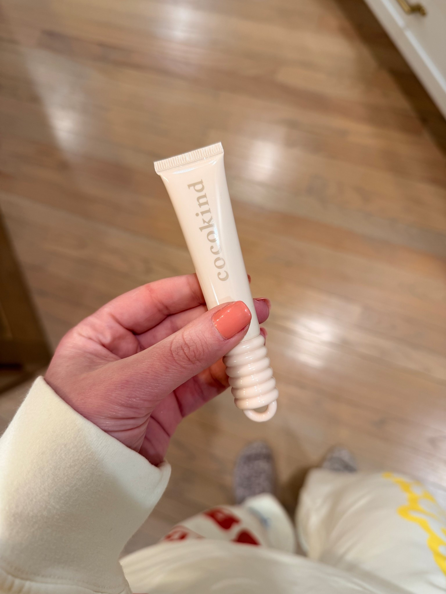 A friend introduced me to this lip gloss and I love it!  Plus the cap makes it perfect to add to a key ring, a charm, or a lanyard!

#LTKBeauty #LTKValentine #LTKOver40