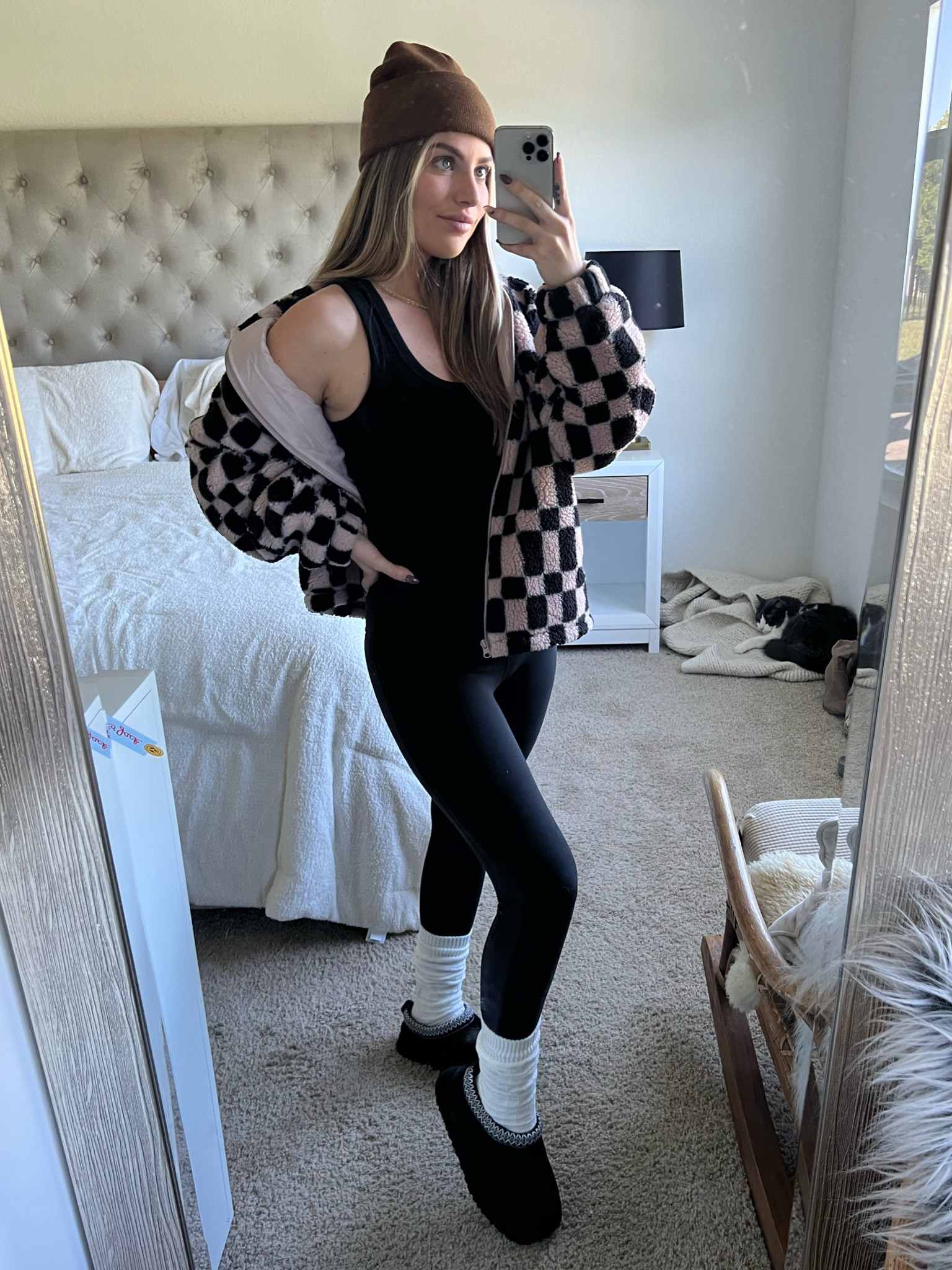 Casual cozy ootd! One of my go to athliesure  looks! 

Wearing size s in top and jacket, 4 in leddungs, 7 in shoes tts

#LTKxAF #LTKstyletip #LTKSeasonal