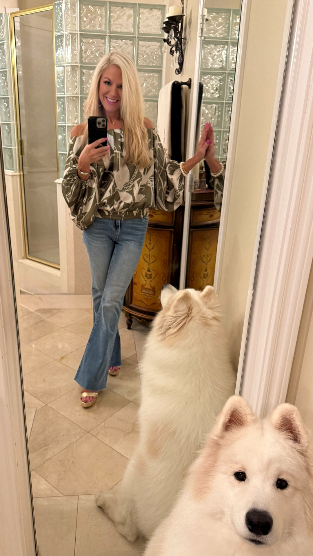 Get into the fall vibes! I am 5’4”, 113 lbs and wearing size 24 in my favorite jeans!🍁🍂🍃 (Message for info on top)

#LTKStyleTip #LTKShoeCrush #LTKFindsUnder100