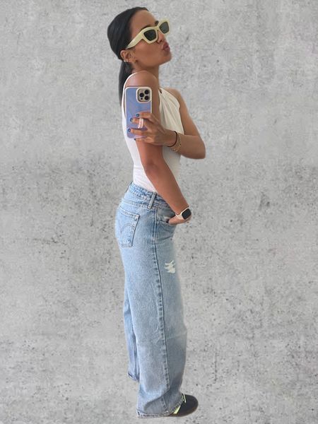 my new fav pair of denim, sized up 2 sizes for the extra baggy fit. normally a 26 in Levi’s, making these a 28!!! style with a basic take for an effortless look! 

#LTKshoecrush #LTKfindsunder50