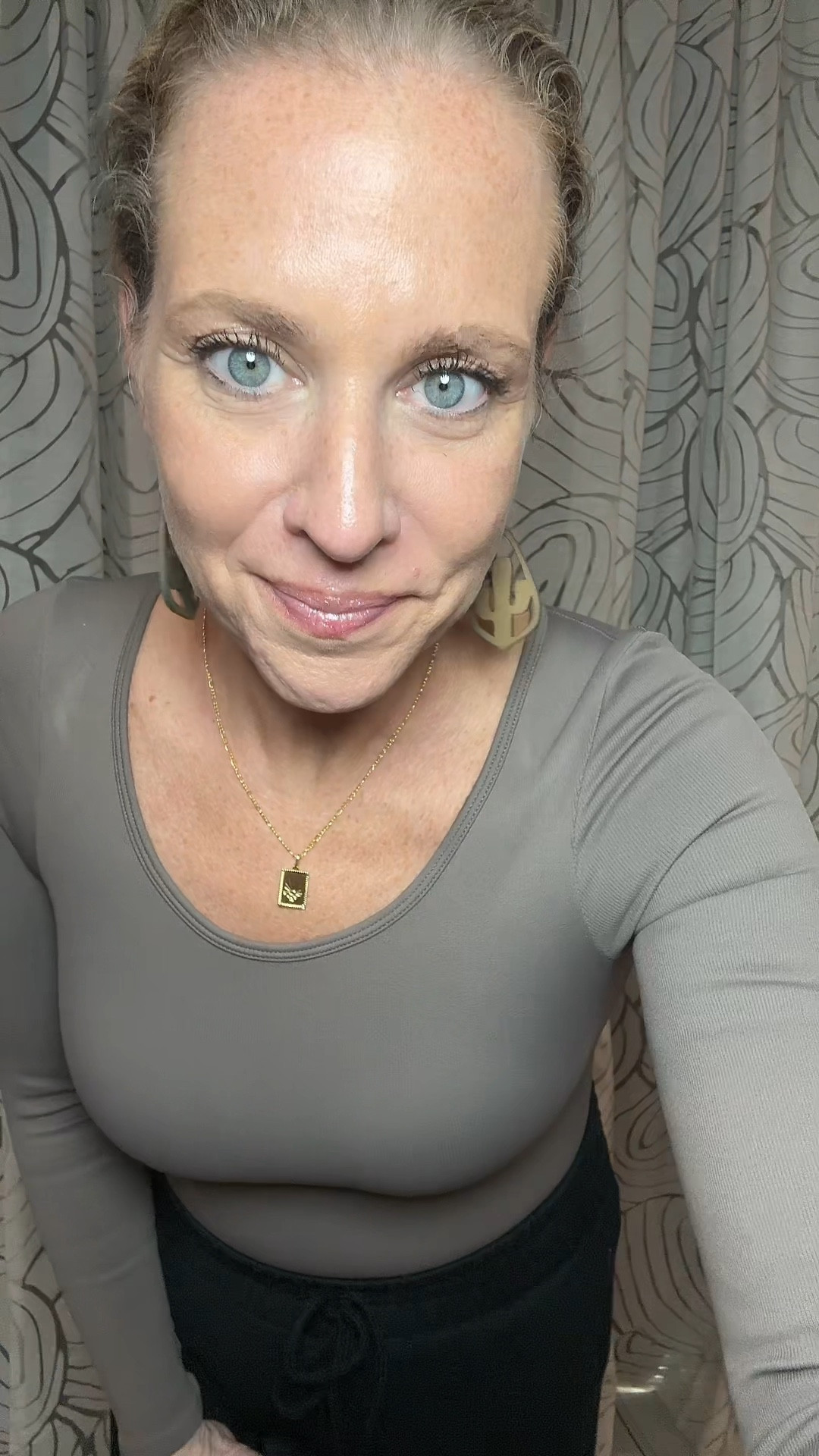 You can't get a good quality bodysuit for this price! #oqq #oqqbodysuits #oqqfashion #oqqshapewear #oqqreview #MomsofLTK
#over40club

#LTKSaleAlert #LTKStyleTip