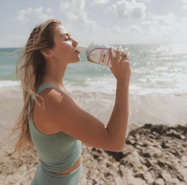 Women's Premium Liquid Multivitamin, Superfood, & Herbal Blend -- 32 fl oz, 32 serv. | Tropical Oasis