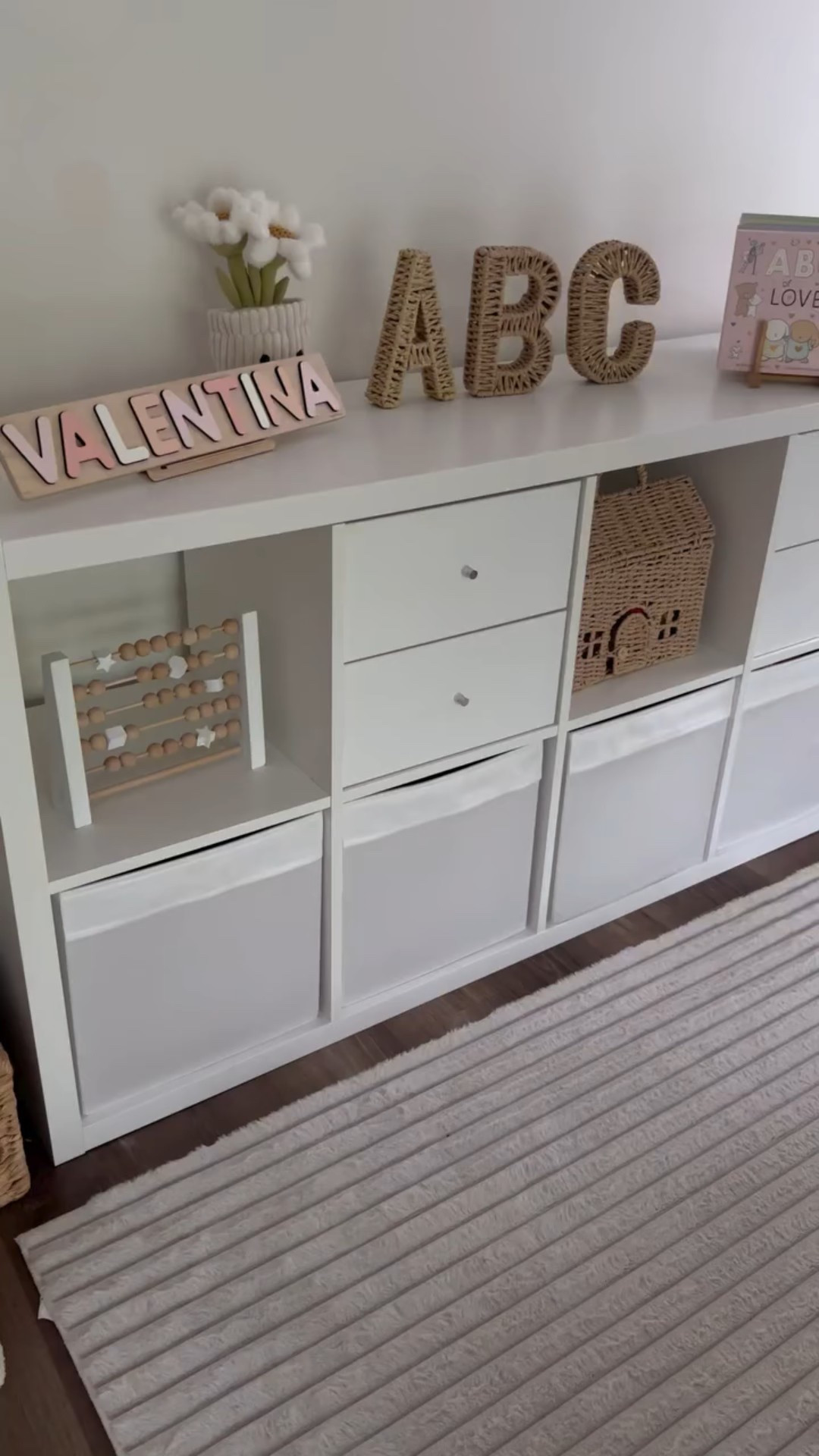 A toddler playroom that’s cute and clutter free? Yes please! ✨

This space is designed with soft neutrals, easy to access toys, and just enough pink to make it magical

Everything was styled with function and calm in mind (because play doesn’t have to mean chaos 🙈).

Comment SHOP for links & follow @natalielittlemoments for more kid-friendly spaces + home styling inspo!

#toddlerplayroom #playroominspo #girlsplayroom #neutralplayroom #ikeahack #toyorganization #montessoriplayroom #playroomgoals #canadianmom #aestheticplayroom #toddlermomlife #simplehome #declutteredhome #canadianhomeinspo