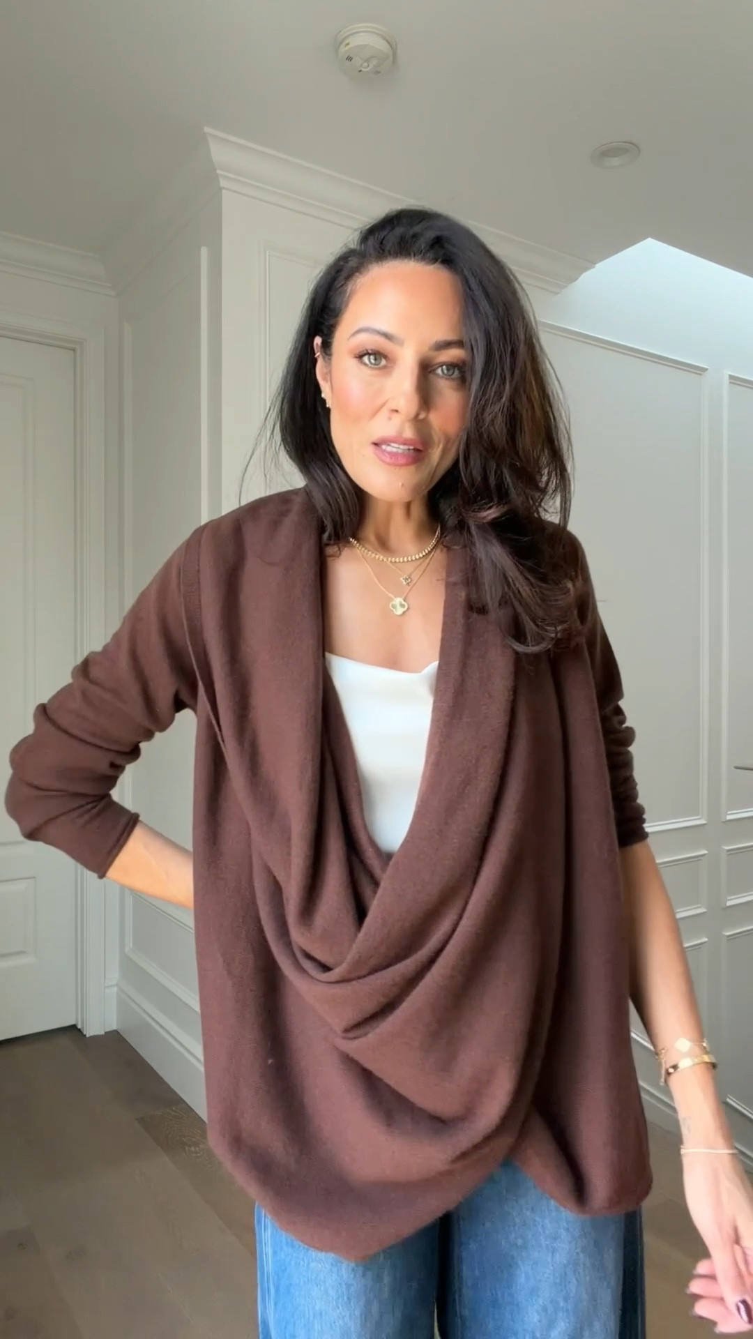 This sweater is so beautiful and versatile! Cant wait to wear it out! 





Sweater, versatile, Alex and Olivia 

#LTKSeasonal #LTKOver40 #LTKHoliday