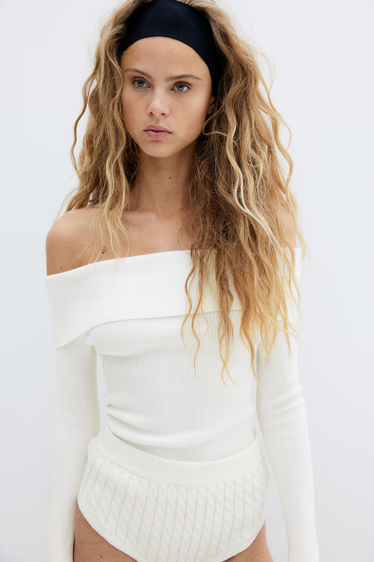 Rib-knit off-the-shoulder top | H&M (UK, MY, IN, SG, PH, TW, HK)