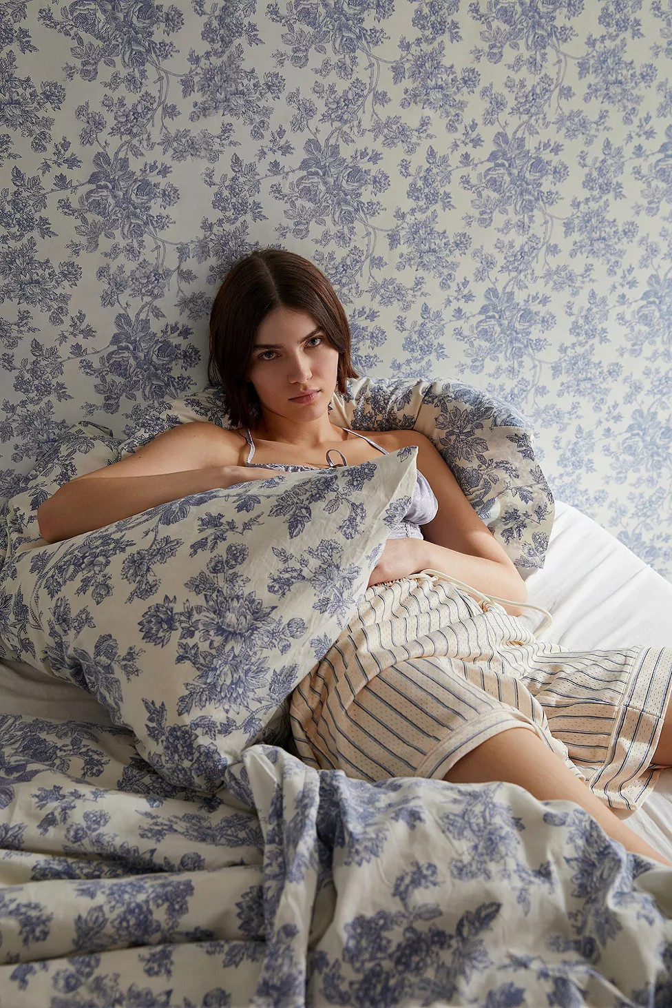 Blue Toile Duvet Set | Urban Outfitters (EU)