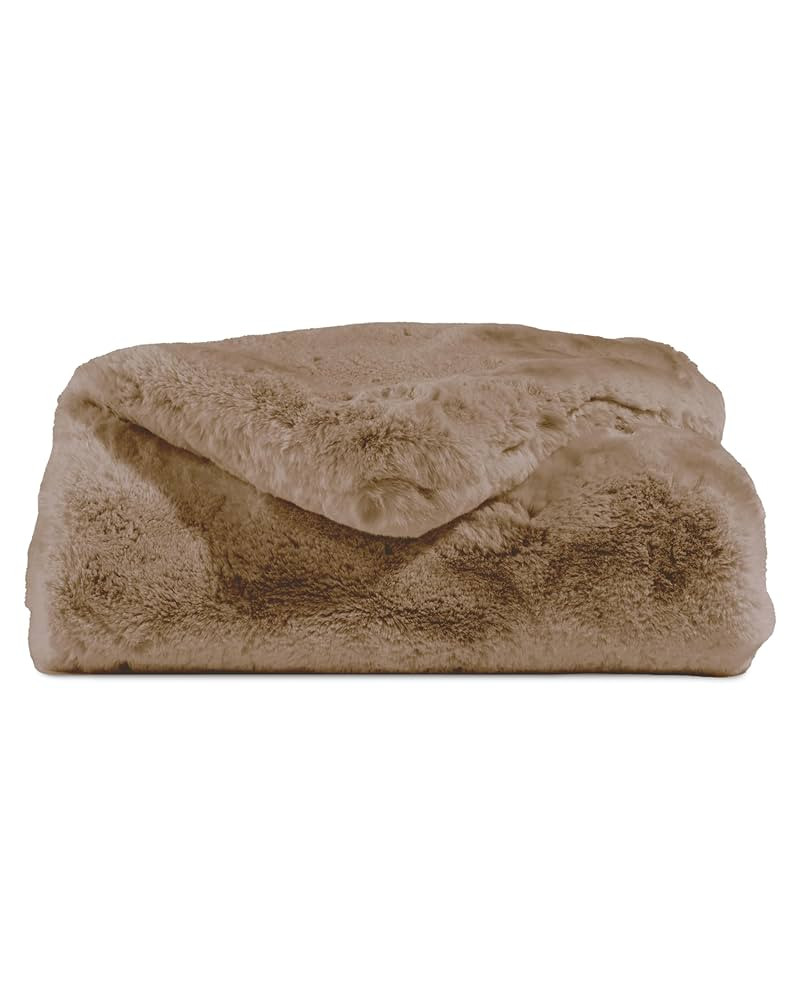 Cozy Earth Cuddle Blanket - Faux Fur Ultra-Soft Luxury Throw Blanket - Thick & Cozy Oversized Des... | Amazon (US)