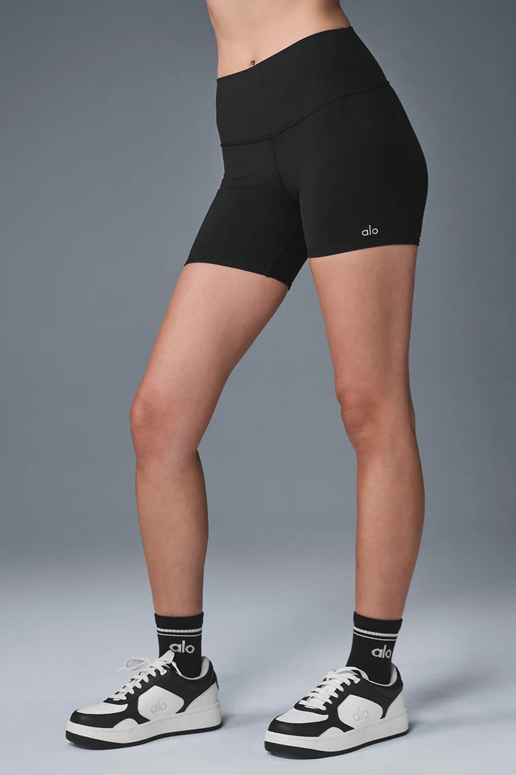 5" Airbrush High-Waist Biker Short | Alo Yoga (US)
