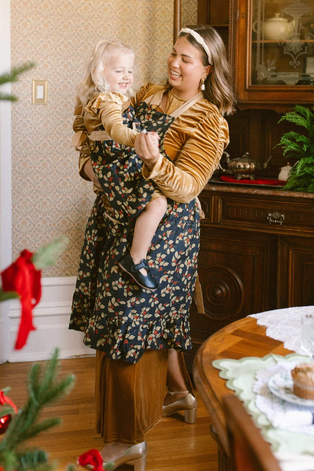 Mini Ivy Apron in Sophia Holly Berry Cotton | Ivy City Co