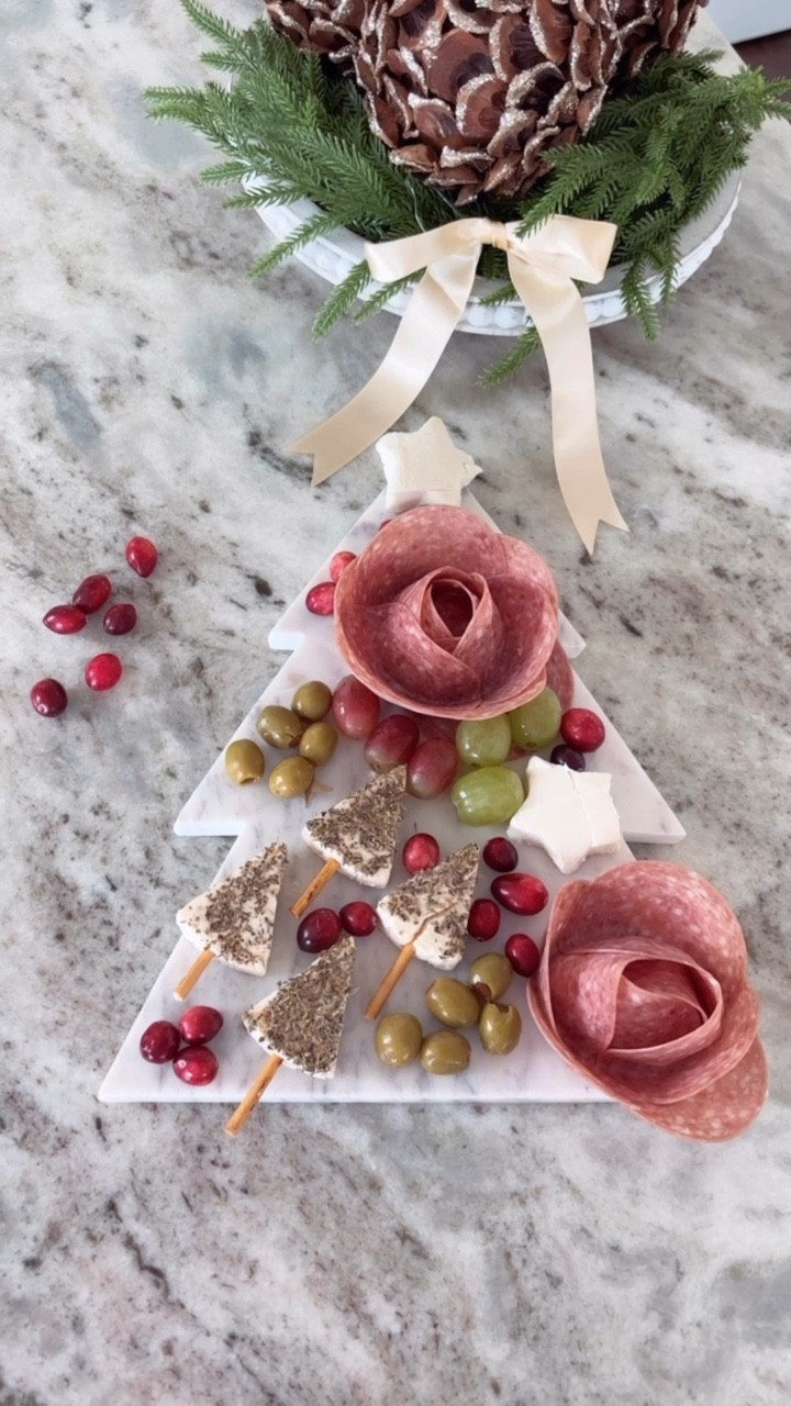 Mini Christmas platter linked 🫶🏻🎄

#LTKWatchNow #LTKGiftGuide #LTKHoliday