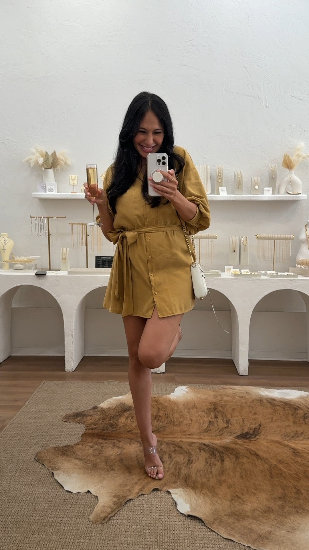Golden hour hit different in this mustard yellow moment ✨

Wore this flowy fave to Newport Beach today and felt like a walking ray of sunshine - minus the UV damage 😝






mustard yellow dress, casual chic, summer style, coastal look, flowy dress

#LTKFindsUnder50 #LTKSaleAlert #LTKStyleTip