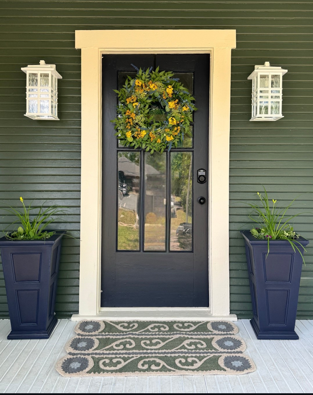 Spring front porch refresh!

Home, home refresh, home decor, outdoors, outdoor living, porch, spring porch, front porch, porch swing, throw pillows, outdoor rug, wreath



#LTKHome #LTKStyleTip #LTKOver40