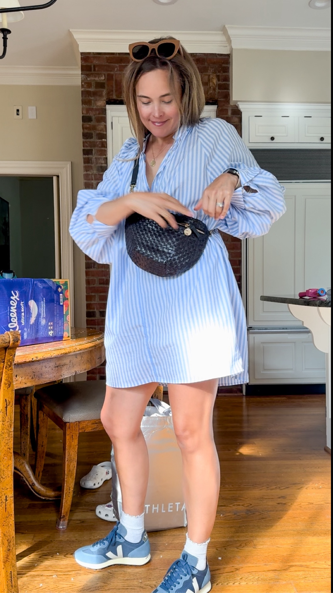 What I’m wearing for back to school errands when it’s 90 degrees! Mom style! 