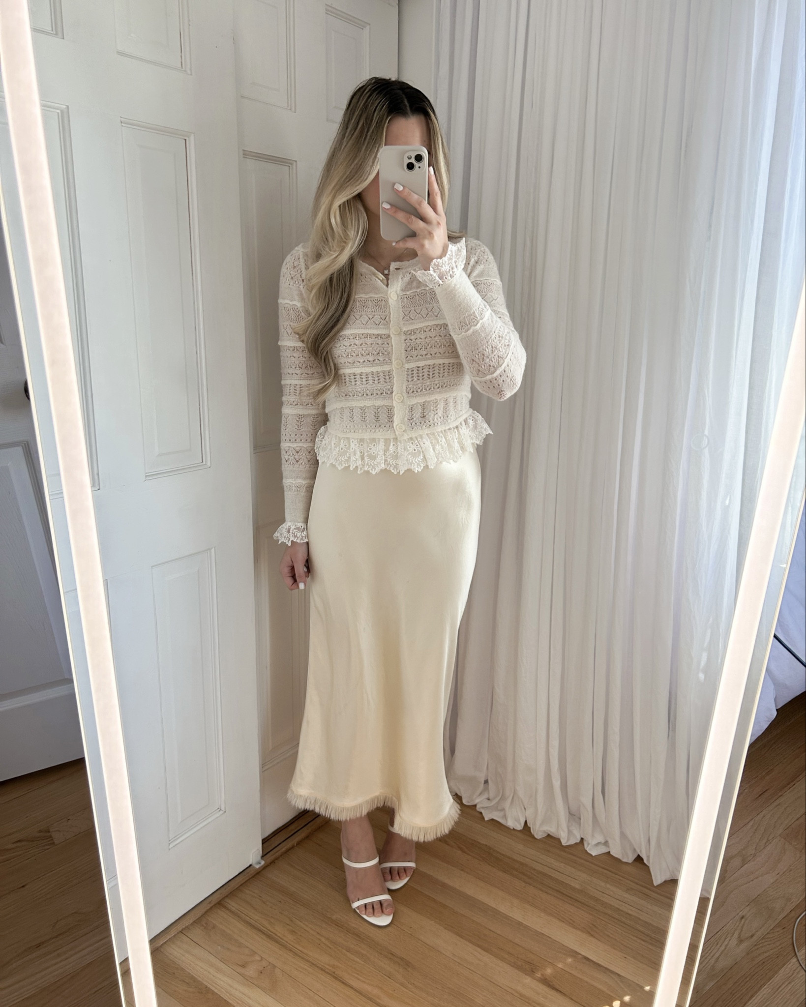 Spring outfit 💛 adore this, very comfy and cute, wearing a size XS in both the top & skirt.

#LTKfindsunder100 #LTKworkwear #LTKwedding