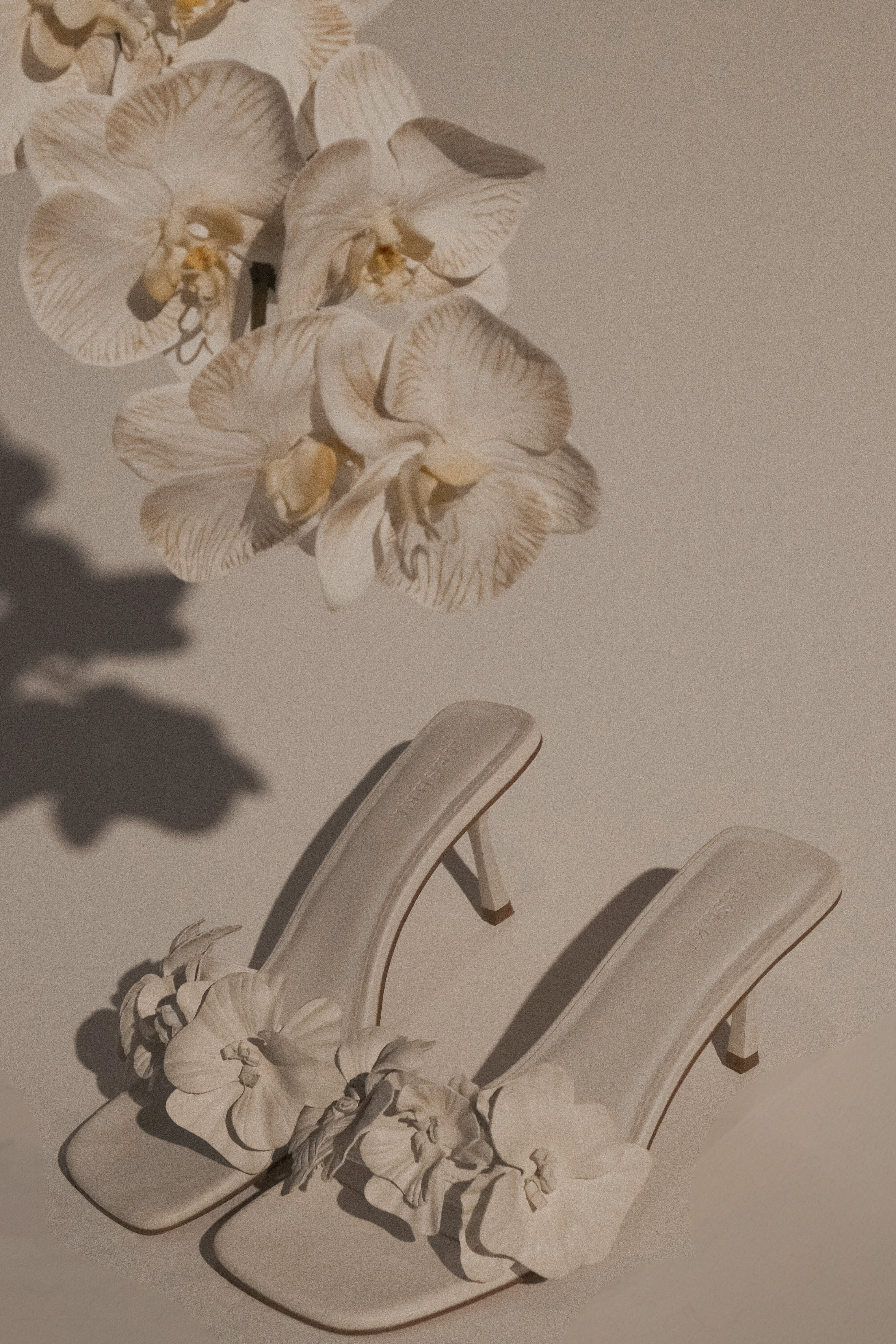Melissa Floral Heels - Ivory | MESHKI US