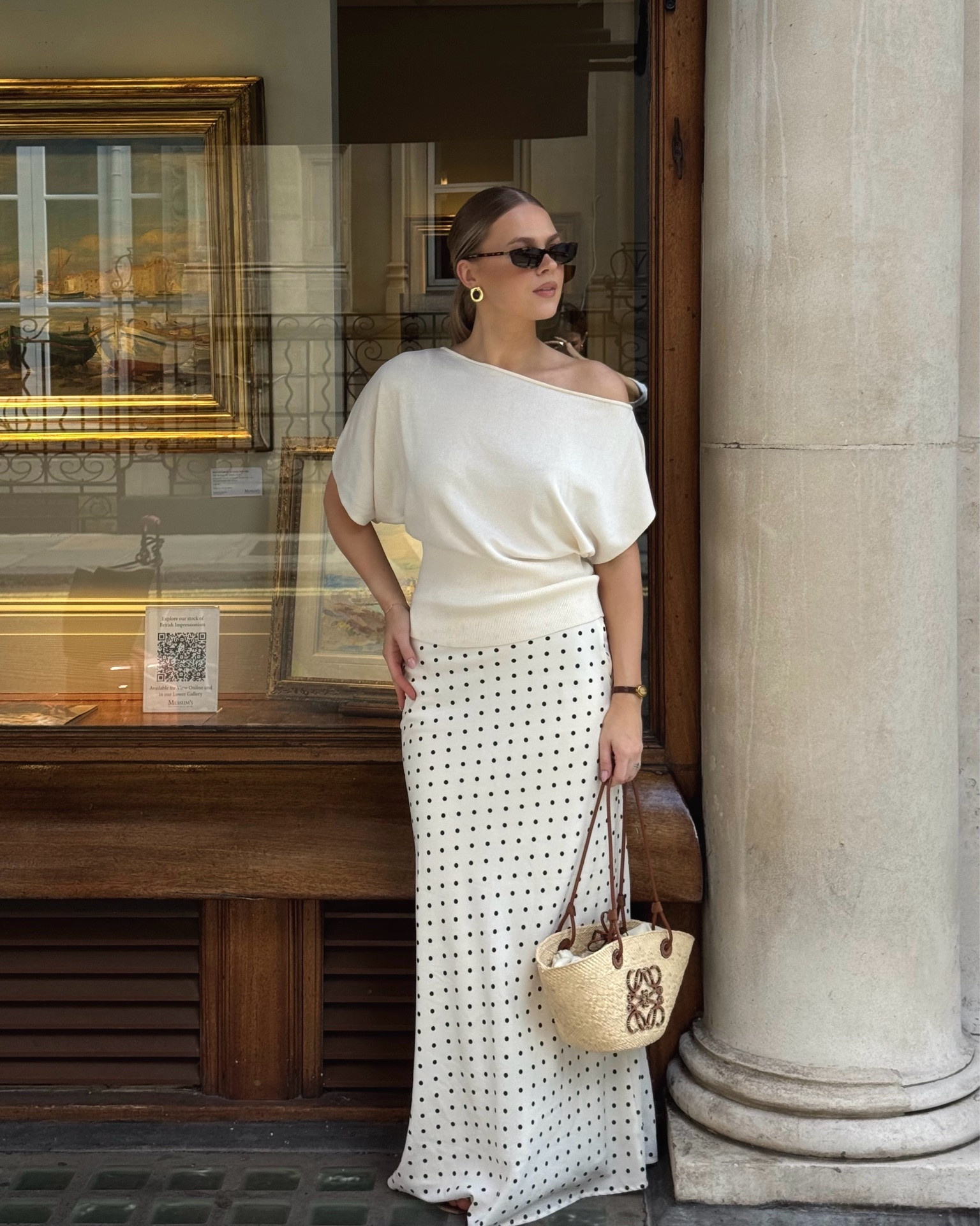 Summering in London 🌞

Easy, polished, and perfect from coffee runs to rooftop dinners.

#ZaraFinds #SummerCapsuleWardrobe #CapsuleWardrobe #SummerStyle #CityGirlStyle #EffortlessStyle #MinimalStyle #ChicStyle #NeutralStyle #FashionInspo #SummerOutfits #EverydayStyle #QuietLuxury #OldMoneyAesthetic #StreetStyle #EuropeanSummer #CleanGirlAesthetic #WardrobeEssentials #LinenStyle #MinimalWardrobe #FashionTok #OOTD #StyleInspo #VacationStyle #CitySummer #BeigeAesthetic #ElevatedBasics #ClassicStyle #TrendingNow #ZaraStyle #ZaraNewIn #SummerFashion #TimelessStyle #SoftGirlAesthetic #ParisianStyle #ScandiStyle #ModernMinimalist #ClosetStaples #FashionLover #DailyOutfit

#LTKsummer