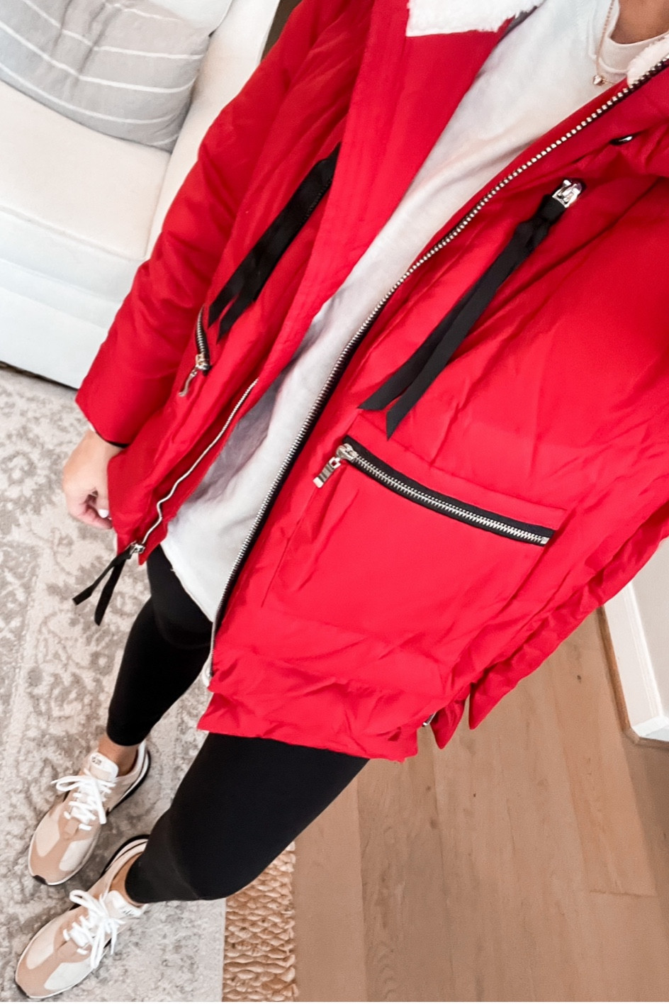 Winter outfit
Winter coat
Ski coat
Leggings
Sneakers


#LTKfindsunder100 #LTKfindsunder50