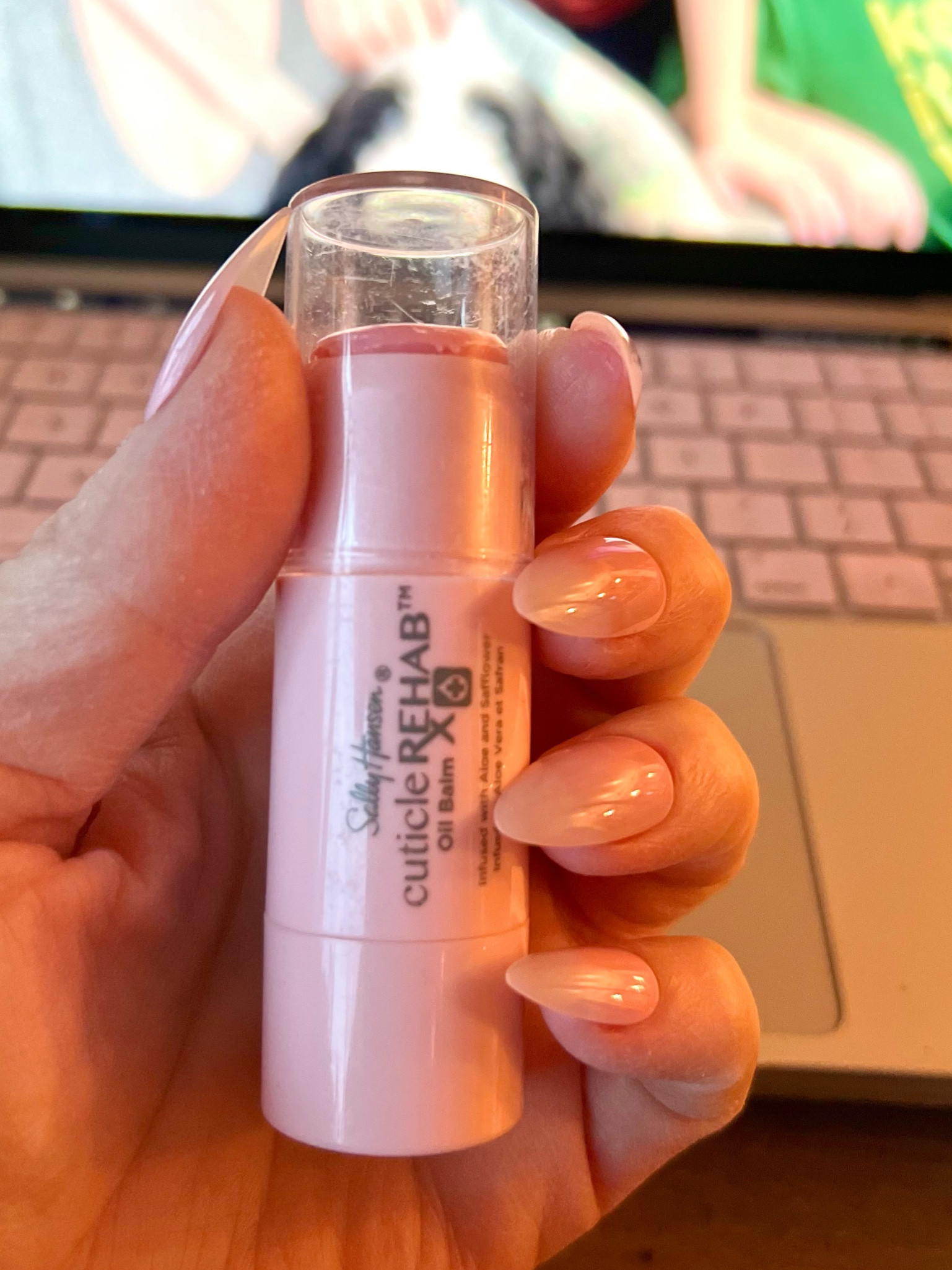 I changed purses and found this little gem in there from last winter! This Cuticle Oil by Sally Hansen helps relieve and moisturize my super dry cracked cuticles! They get so bad that it hurts.

I put it on last night and this morning they still feel soft and are not at all cracked. 

I highly highly recommend this product to anyone who needs their cuticles healed and protected from the cold winter weather. This would actually make a great stocking stuffer! 

I’m sure you can buy it anywhere, but here’s a link if you’re shopping online. 💁🏼‍♀️


#LTKbeauty #LTKGiftGuide #LTKCyberweek