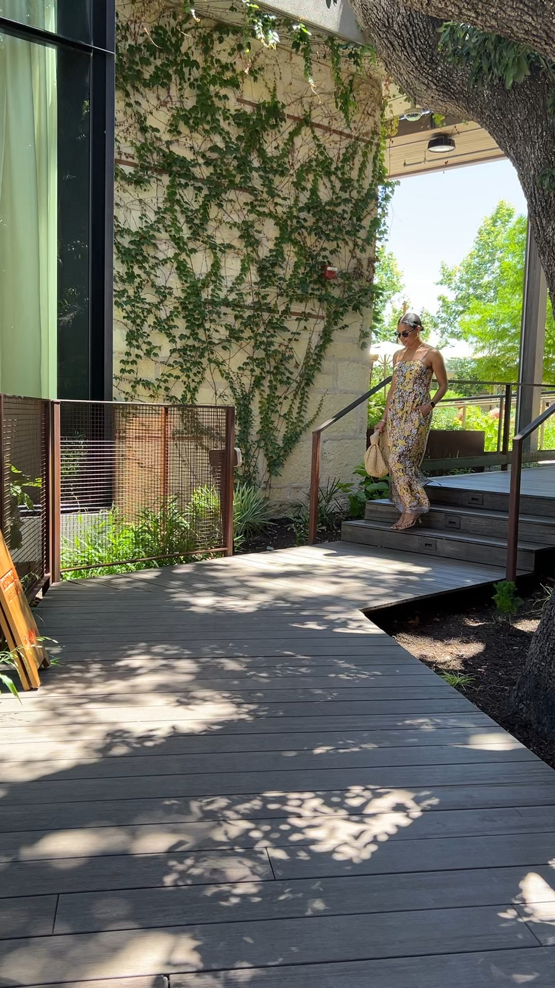 Spring event dress! This is tts and has two slits.  Perfect for any spring event - dress down with a denim jacket and dress up with heels :) 