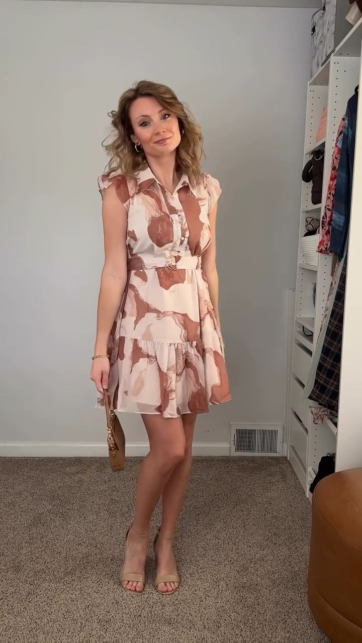 This dress is so cute for springtime! It comes in a bunch of different colors and patterns too.

Comment SHOP and I’ll send you the link!