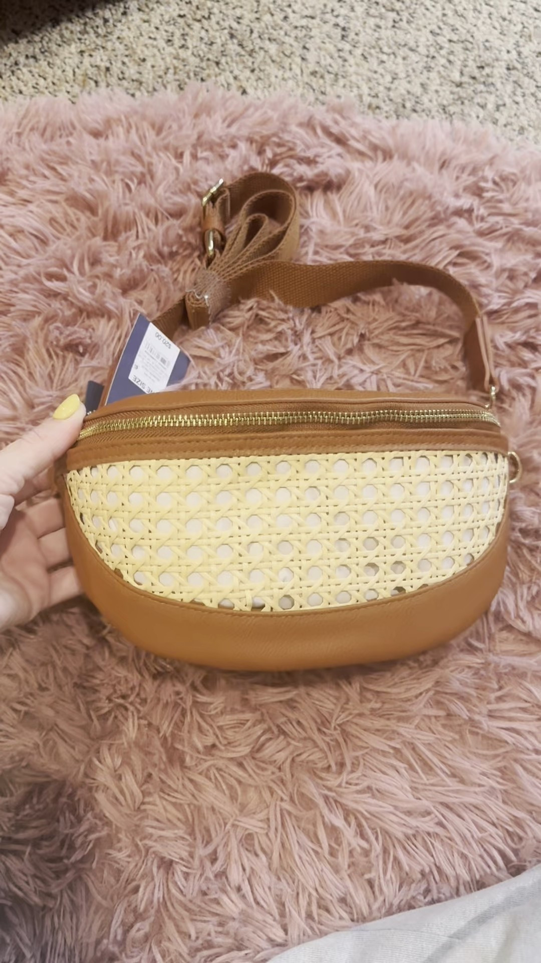 The cutest crossbody belt bag for Spring/Summer! Comes in black too! 
Selling fast! 

Target | crossbody | bag | belt bag | purse | spring trend | straw purse | beach 

#LTKFindsUnder50 #LTKItBag #LTKStyleTip