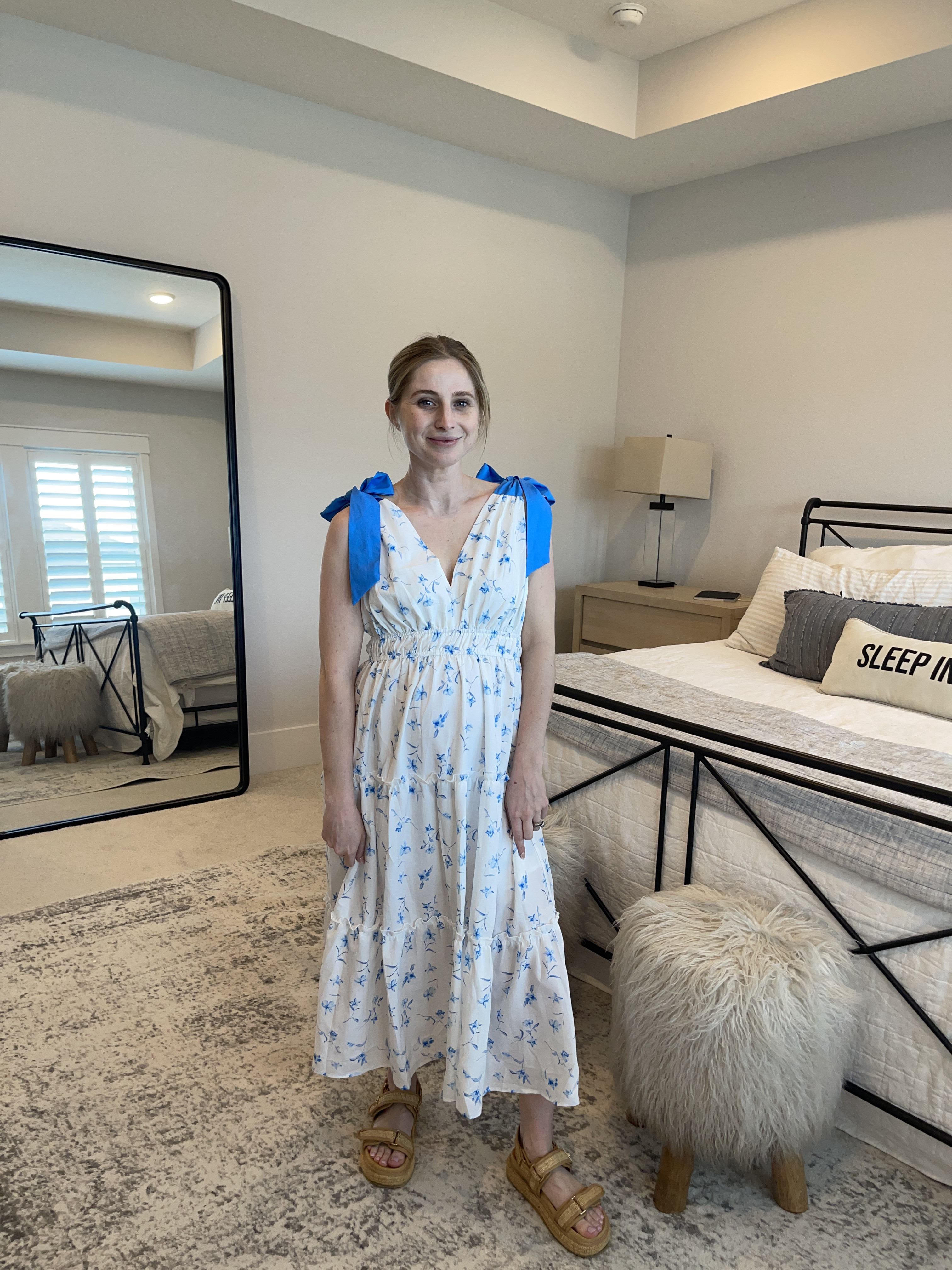 Summer dress from Amazon! Non-maternity but bump friendly. 16 weeks pregnant

Amazon finds. Amazon fashion. Amazon maternity. Amazon bump. 

#LTKPetite #LTKBump #LTKFindsUnder50