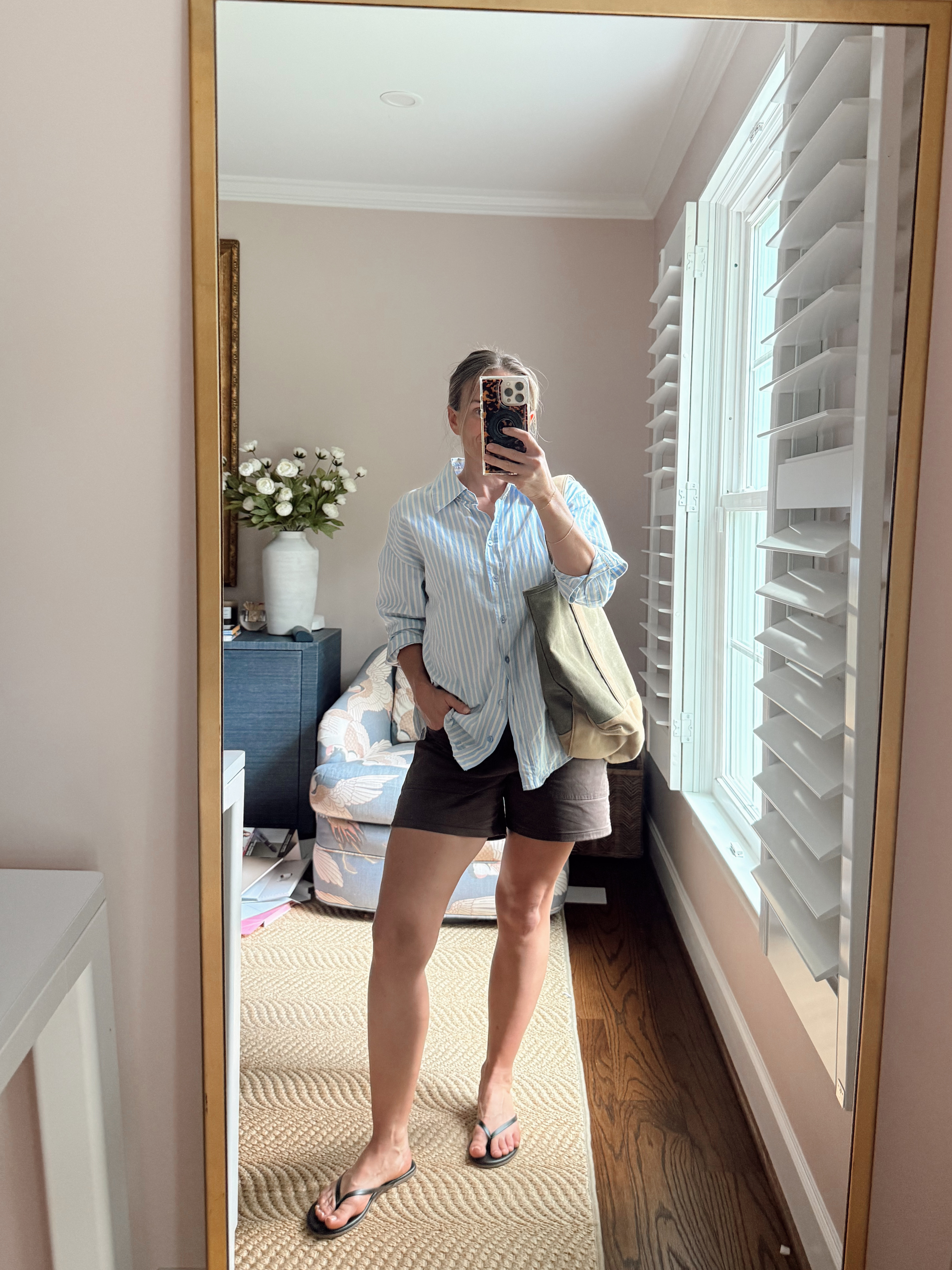 MEETING + BROW APPT--My top was gifted from Monrow, and I love it, but I linked a more affordable option I bought earlier this year and love too.  

 #LTKootd