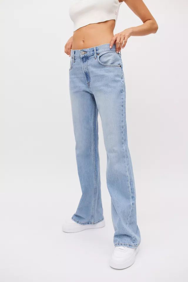 BDG ‘90s Mid-Rise Comfort Stretch Bootcut Jean  –  Light Denim | Urban Outfitters (US and RoW)