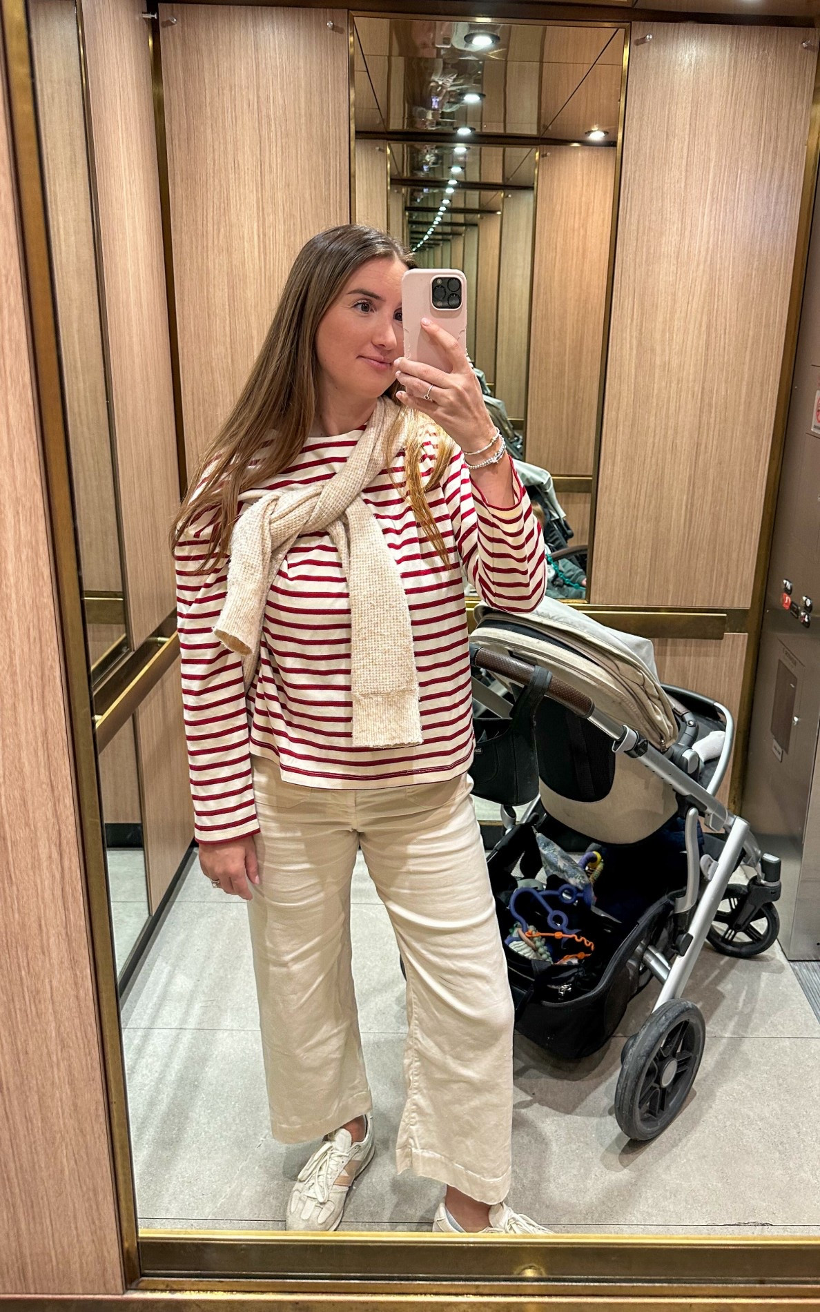 Spring transitional outfit! Wearing a @Tuckernuck striped top in a medium, and @Anthropologie linen wide leg pants in a size 28! 

I also wore this first trimester and beginning of second trimester with a bloated bump / tiny bump!