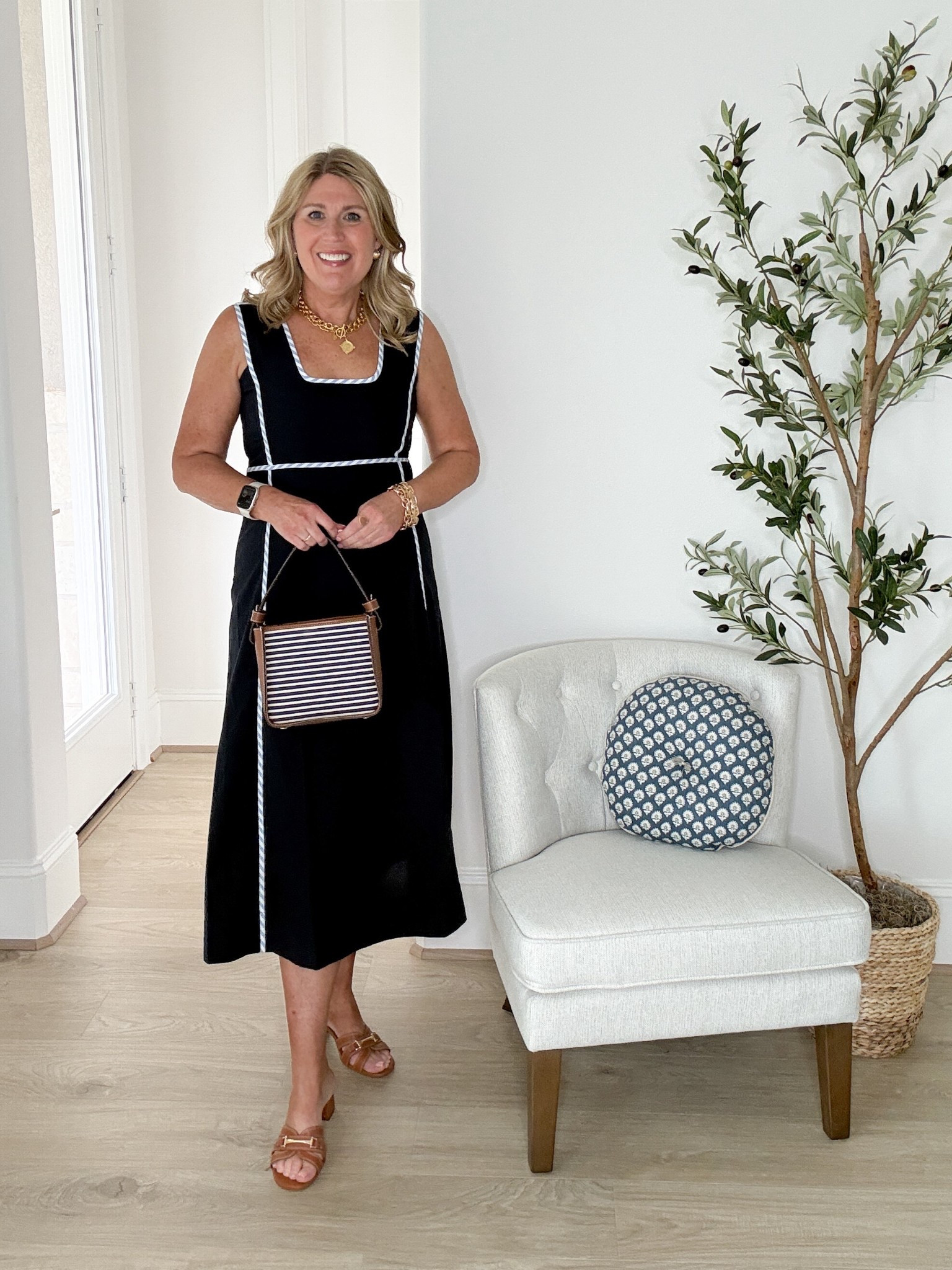 Dress runs a bit snug. Size up one for a roomy fit. No stretch. Heels run tts. 

#LTKSeasonal #LTKOver40 #LTKootd