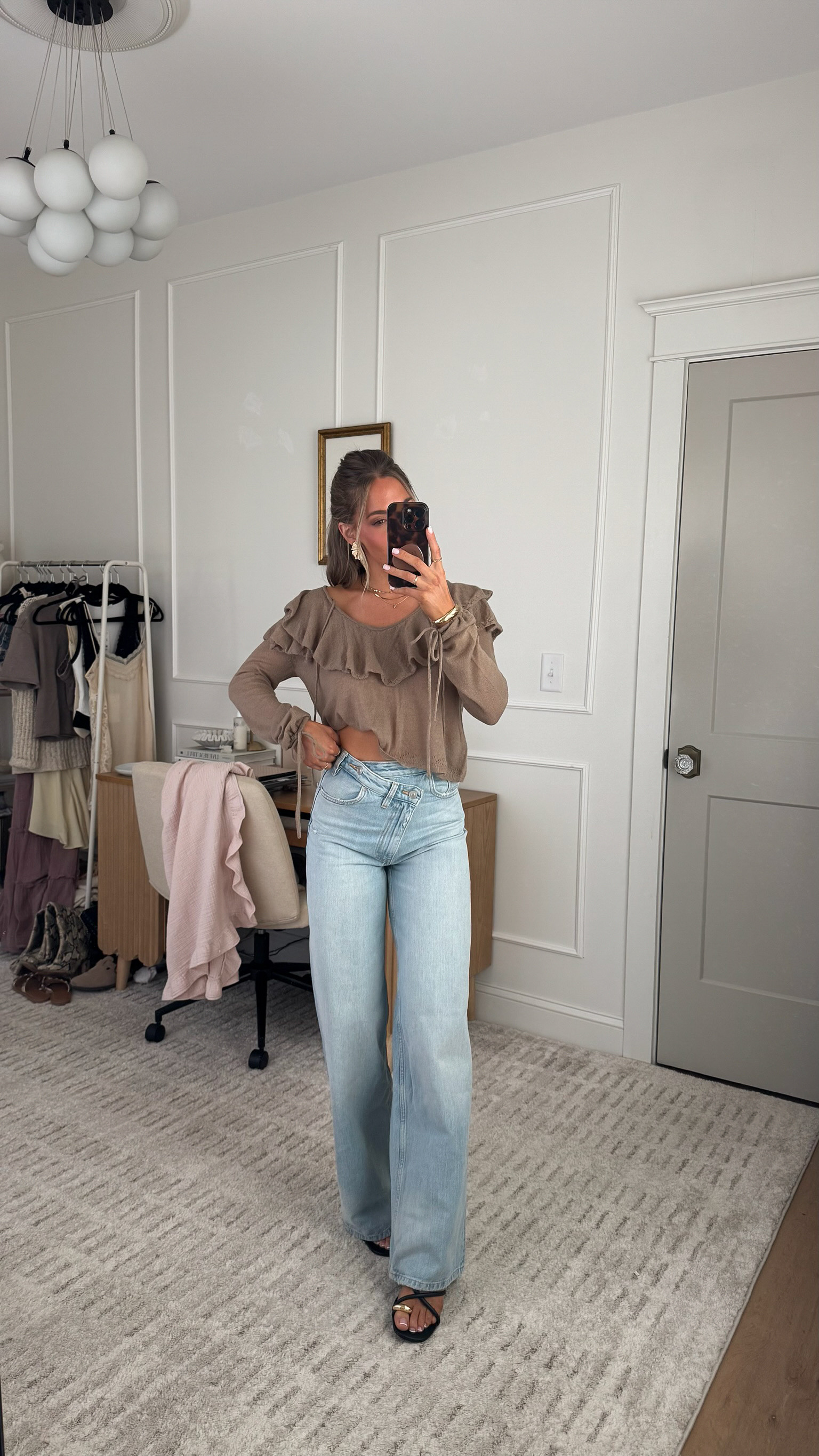 I wasn't sure if I was going to like these jeans when I ordered them but I am OBSESSED. Thinking I may also grab the darker wash!! TTS, wearing a 0. 

 

#LTKSeasonal #LTKFindsUnder100 #LTKStyleTip