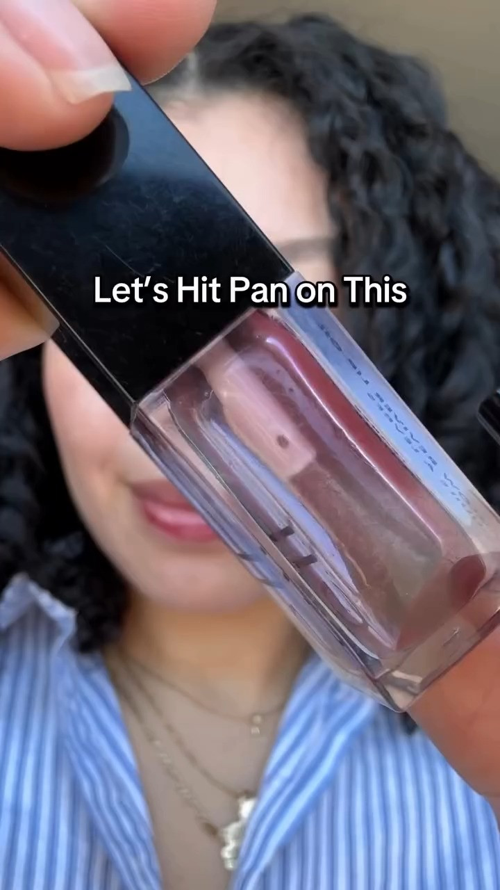 Let’s hit pan on it! Used up the last of my Elf cosmetics Glow Reviver Lip Oil in Jam Session. 

// Beauty, Makeup, Makeup Favorites, Makeup Favourites, Clean Makeup, Makeup Routine, Lip Combo, Lip Liner, Lip Oil, Elf Lip  

 

#LTKFindsUnder50 #LTKFindsUnder100 #LTKBeauty